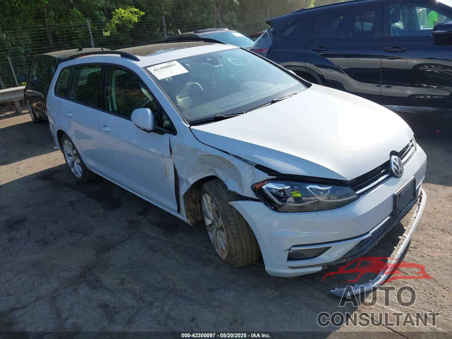 VOLKSWAGEN GOLF SPORTWAGEN 2019 - 3VWY57AU3KM515165