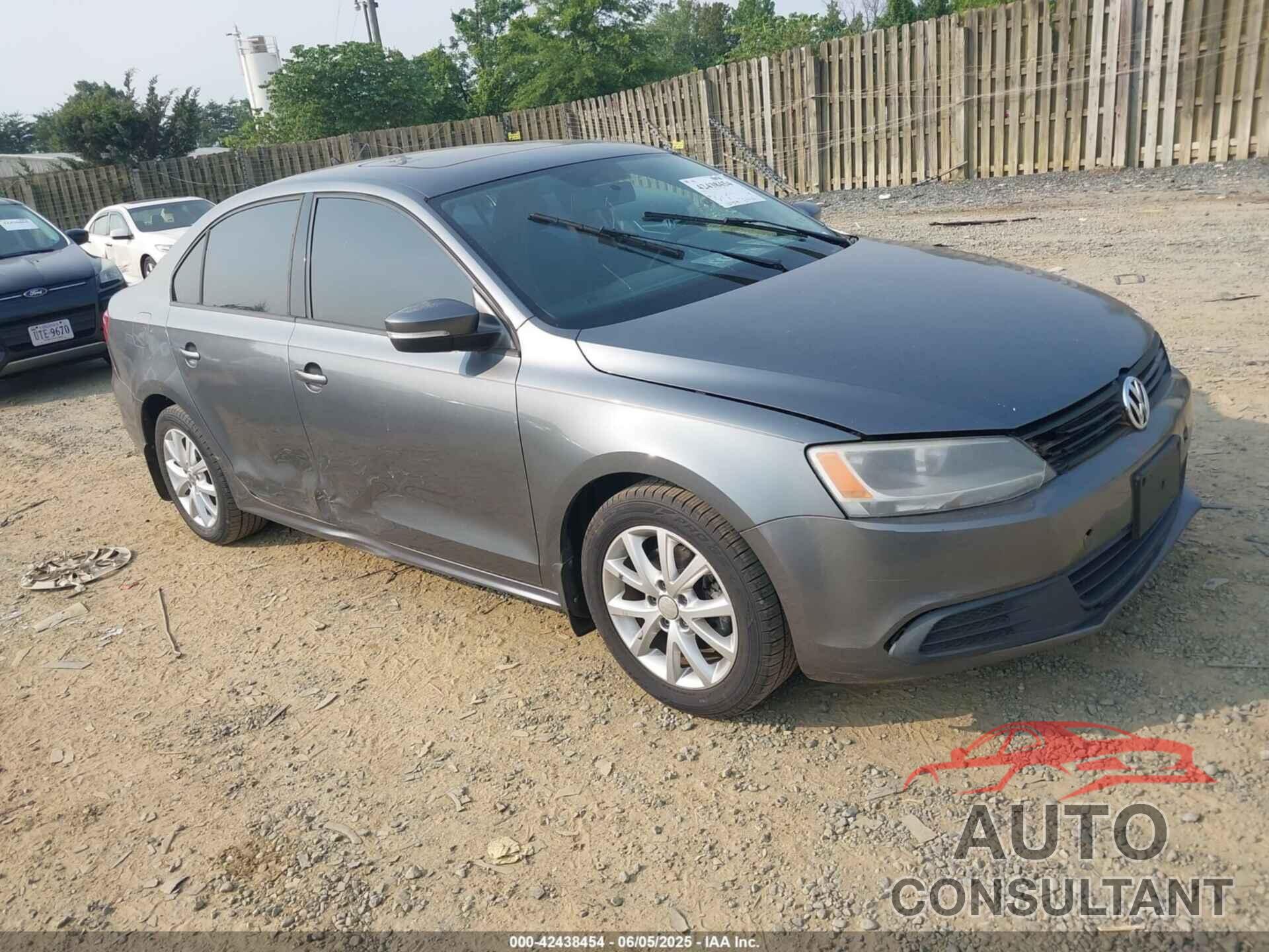 VOLKSWAGEN JETTA 2011 - 3VWDZ7AJ1BM352119