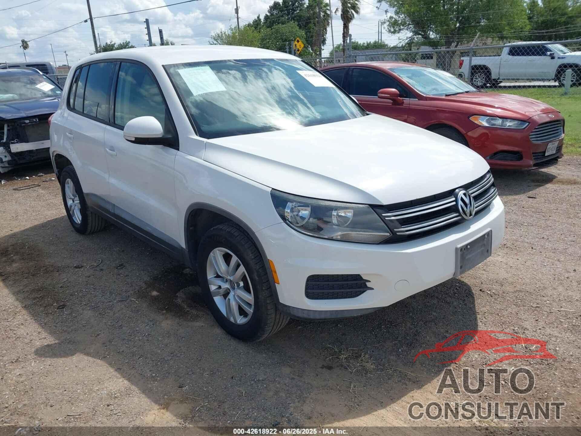 VOLKSWAGEN TIGUAN 2012 - WVGAV7AX4CW579341