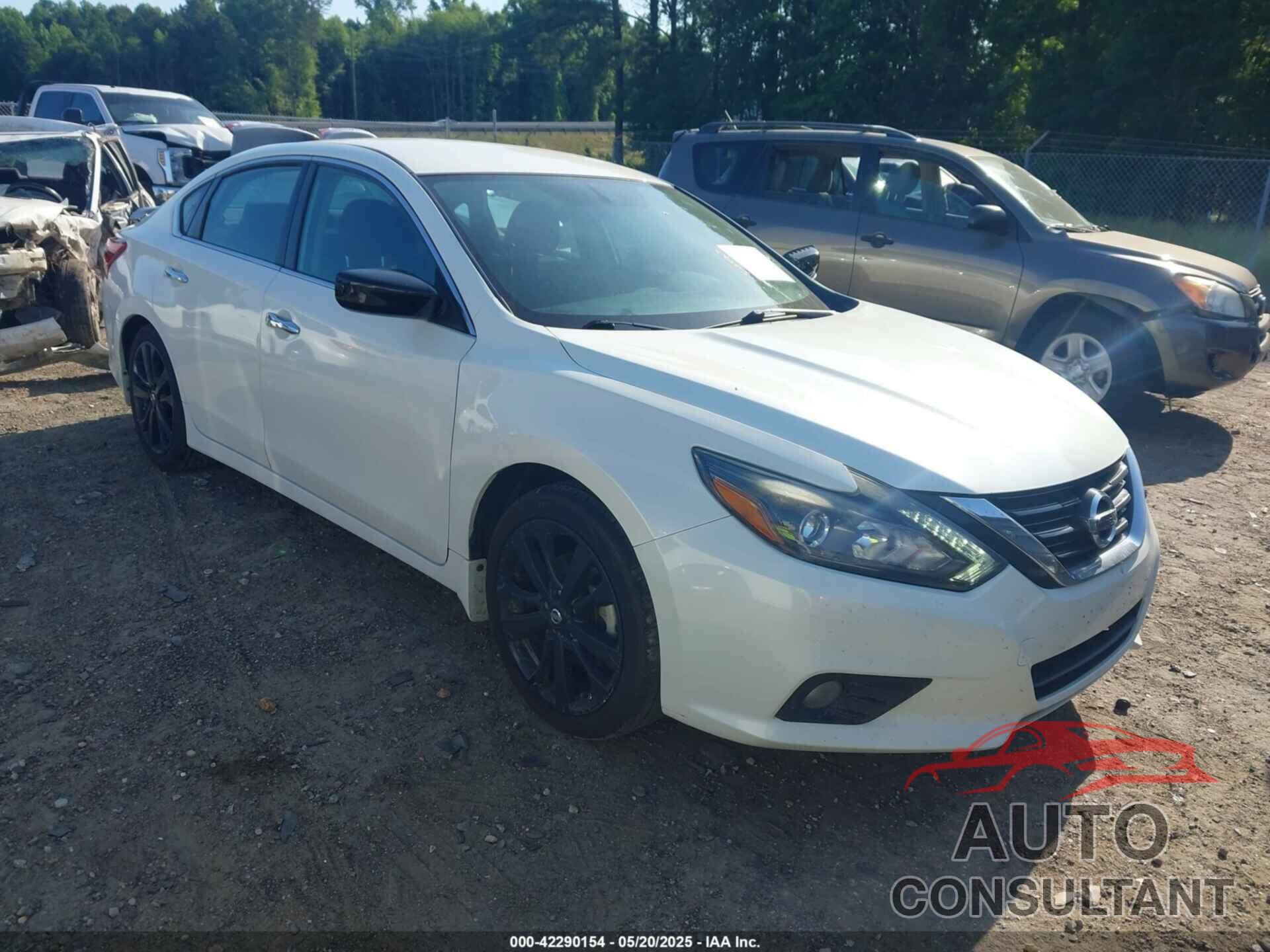 NISSAN ALTIMA 2017 - 1N4AL3AP5HC497443