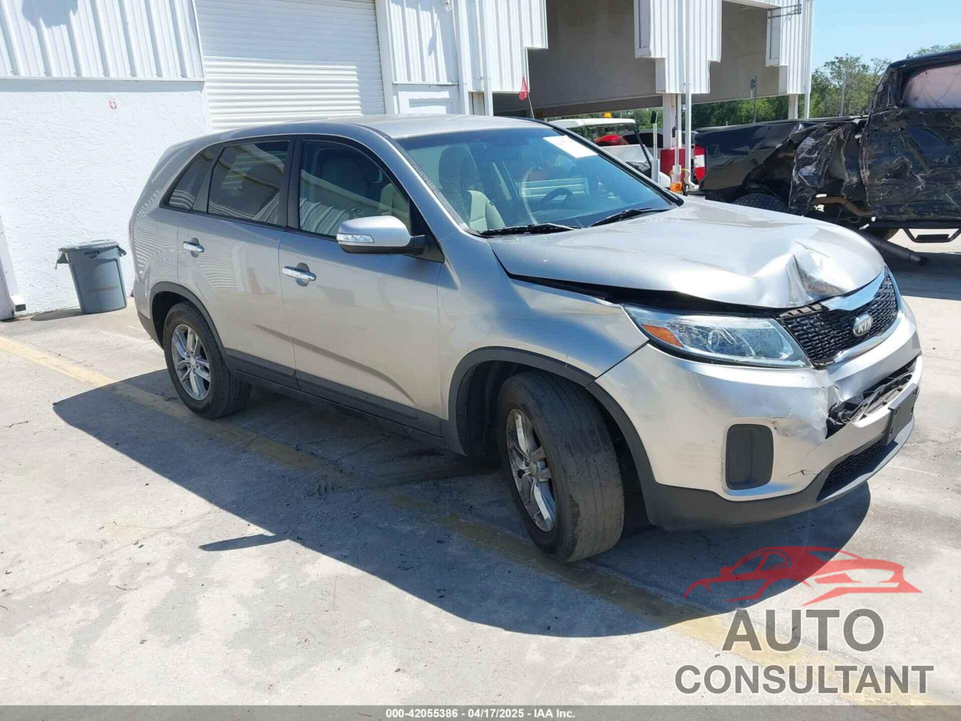 KIA SORENTO 2014 - 5XYKT3A64EG427056
