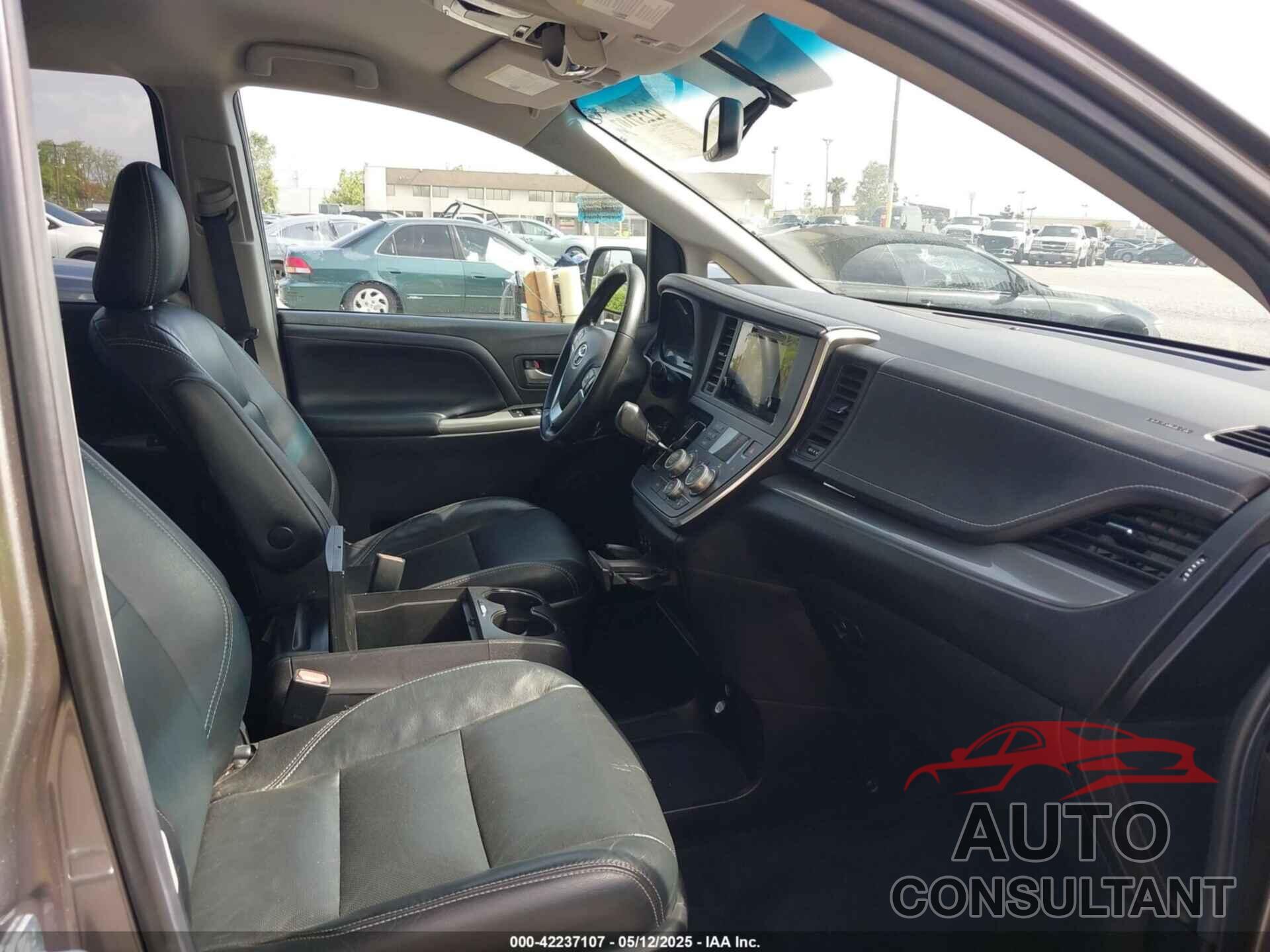 TOYOTA SIENNA 2015 - 5TDXK3DCXFS680767