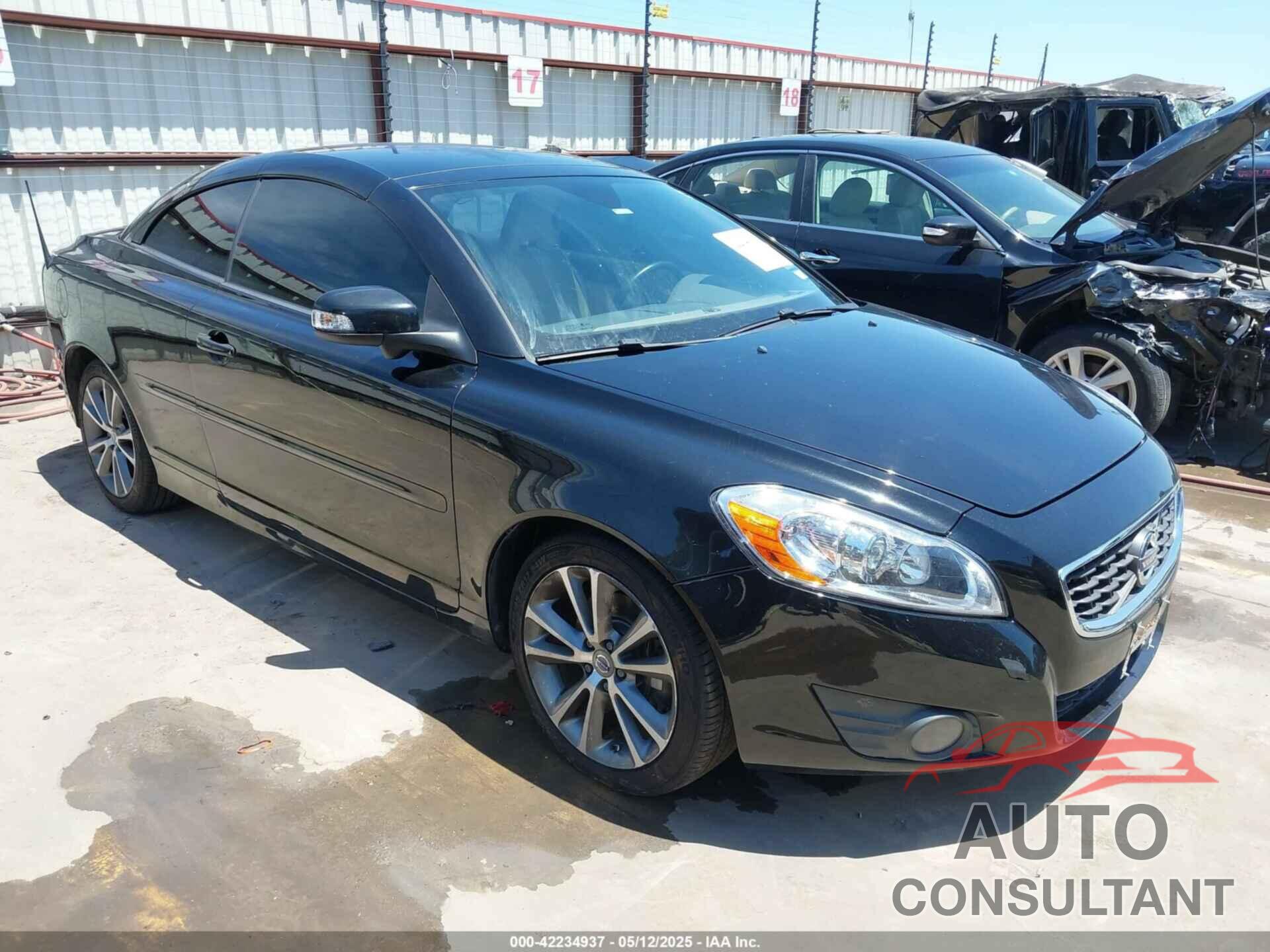 VOLVO C70 2011 - YV1672MC6BJ116641