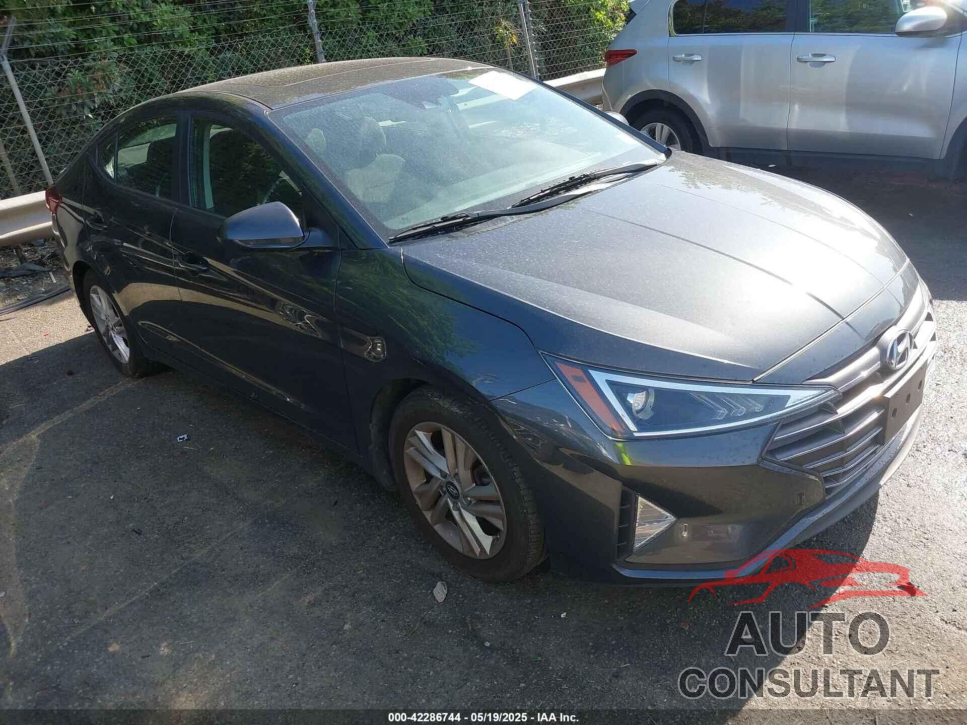 HYUNDAI ELANTRA 2020 - 5NPD84LF5LH629651
