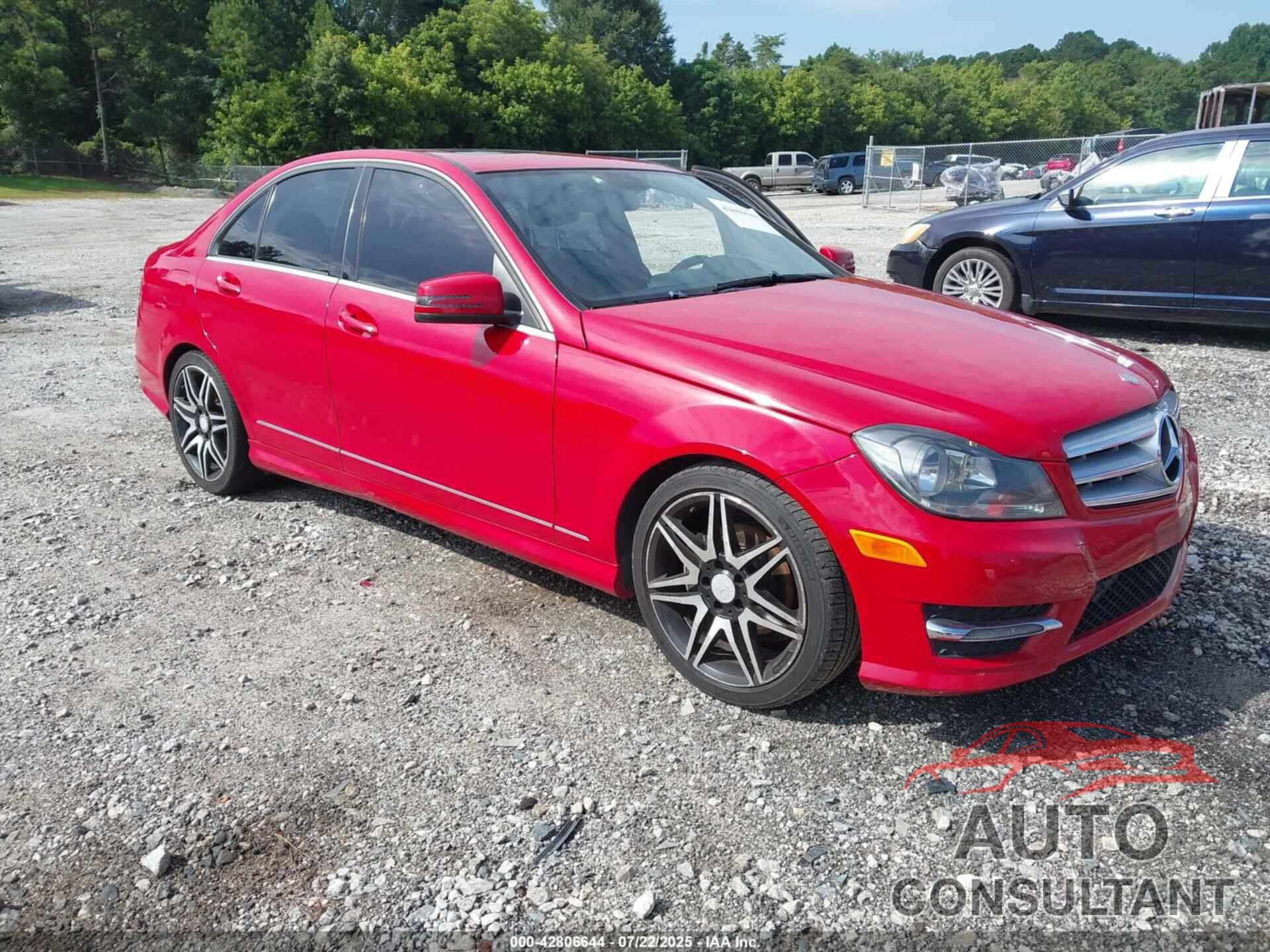 MERCEDES-BENZ C 250 2013 - WDDGF4HB6DA812290