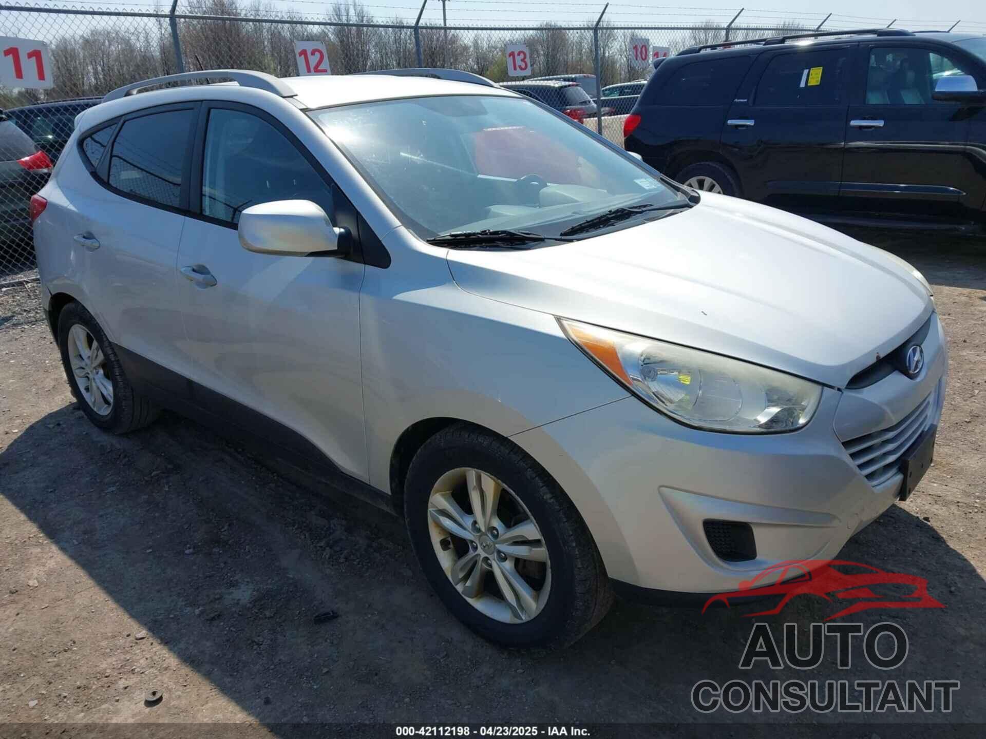 HYUNDAI TUCSON 2010 - KM8JUCAC1AU046574
