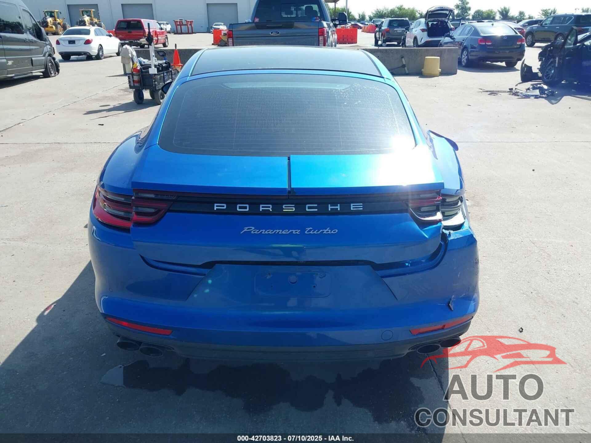 PORSCHE PANAMERA 2017 - WP0AF2A76HL152742