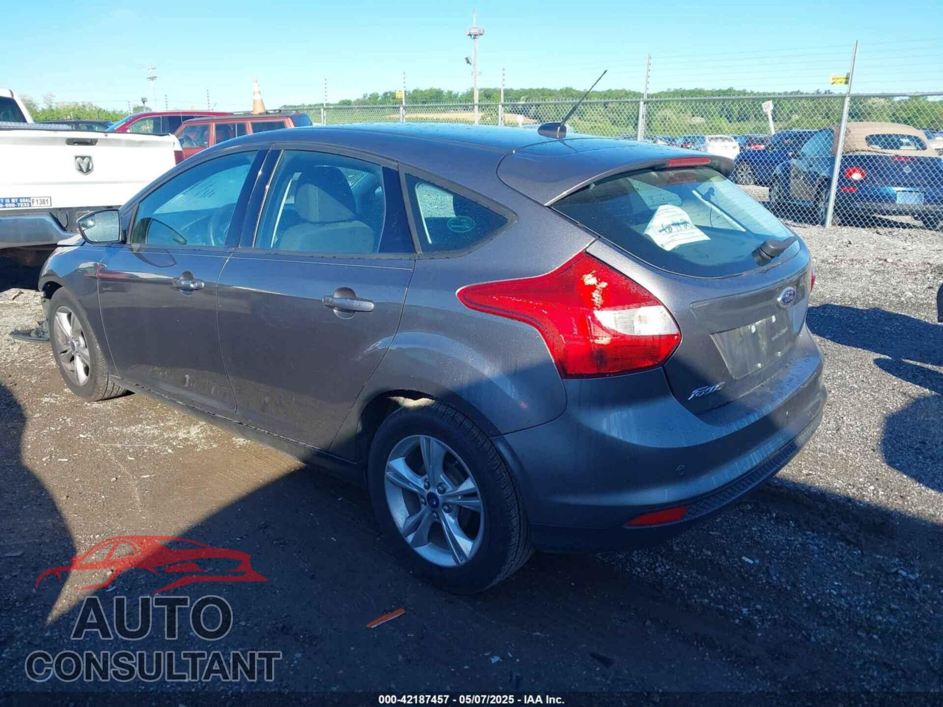 FORD FOCUS 2014 - 1FADP3K26EL232806