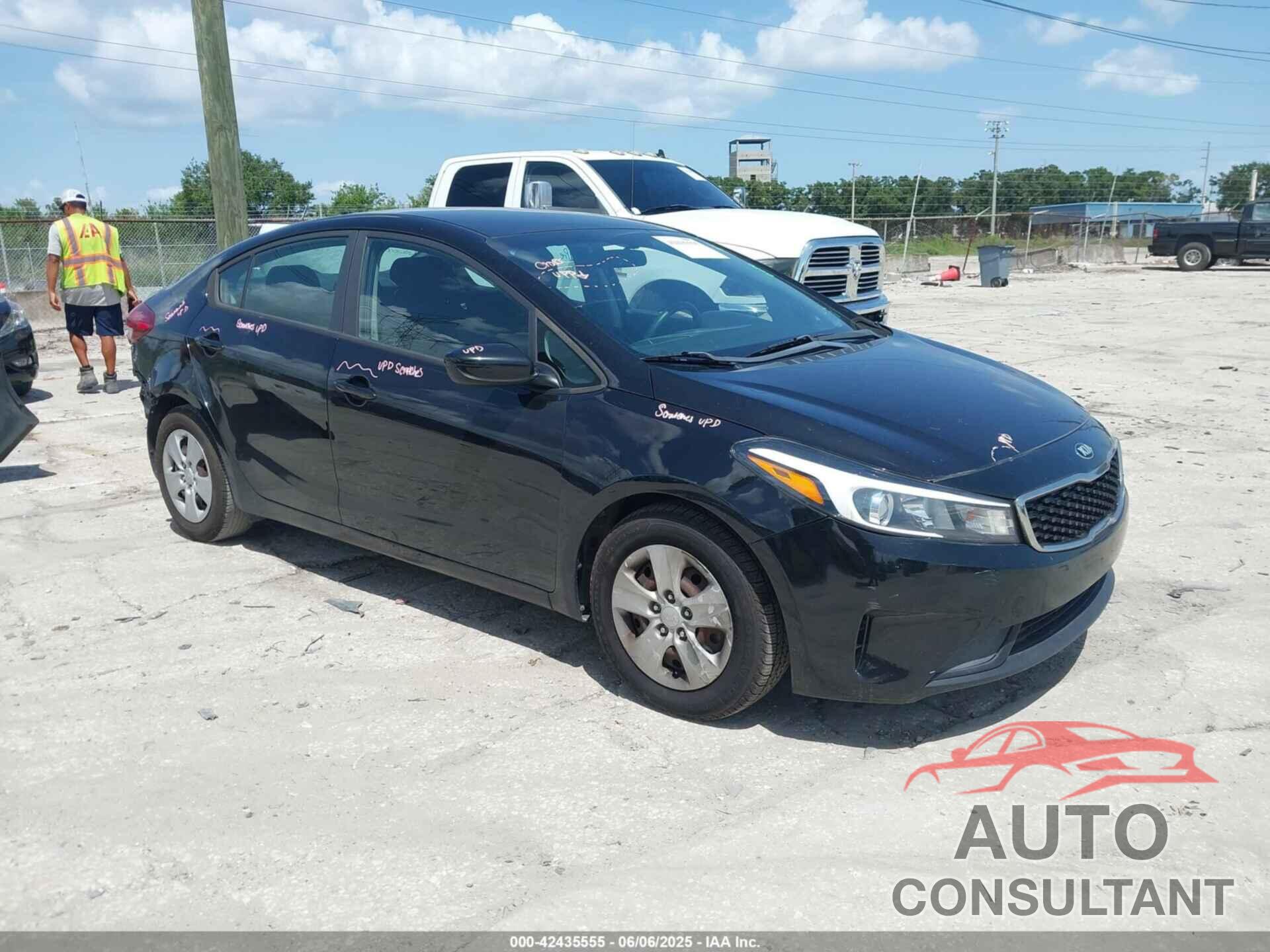 KIA FORTE 2018 - 3KPFK4A70JE197056