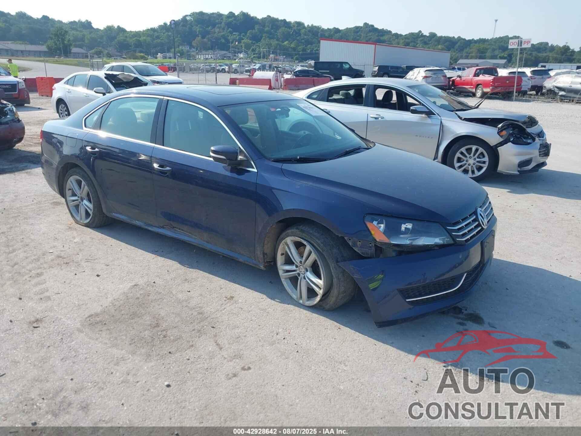 VOLKSWAGEN PASSAT 2015 - 1VWBV7A38FC088554