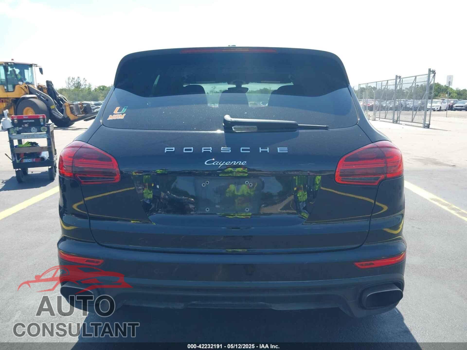 PORSCHE CAYENNE 2016 - WP1AA2A25GLA09331