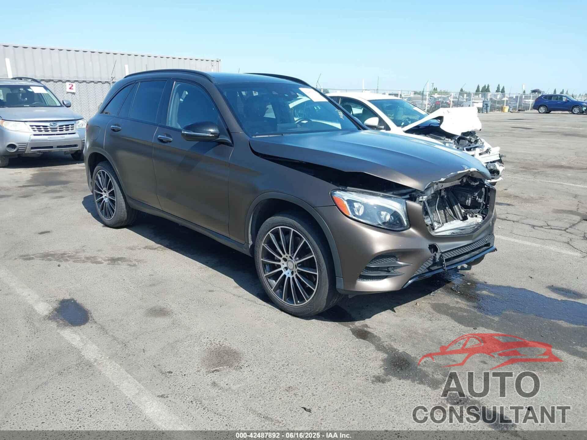 MERCEDES-BENZ GLC 300 2016 - WDC0G4KB8GF002520