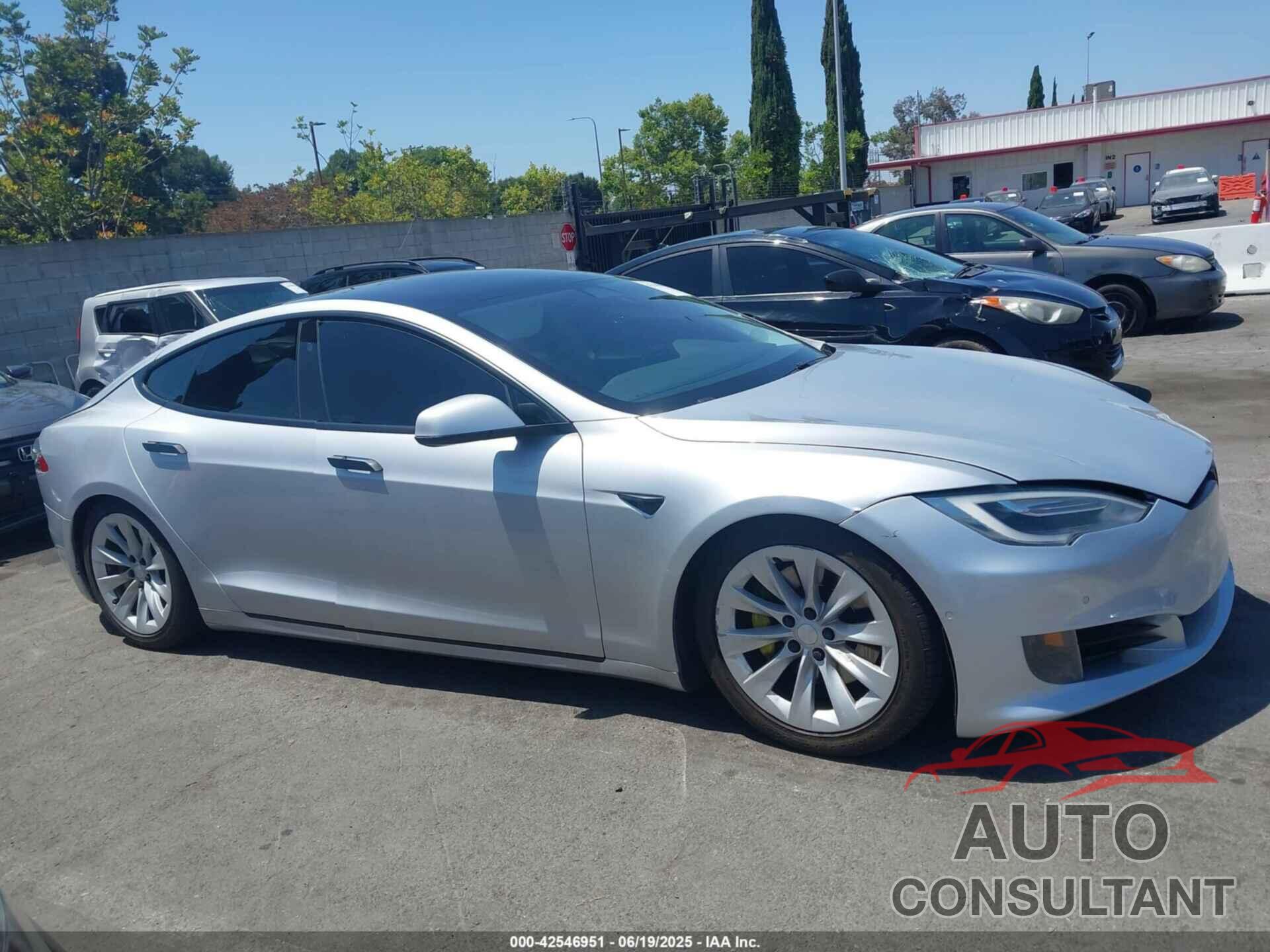 TESLA MODEL S 2016 - 5YJSA1E18GF175976