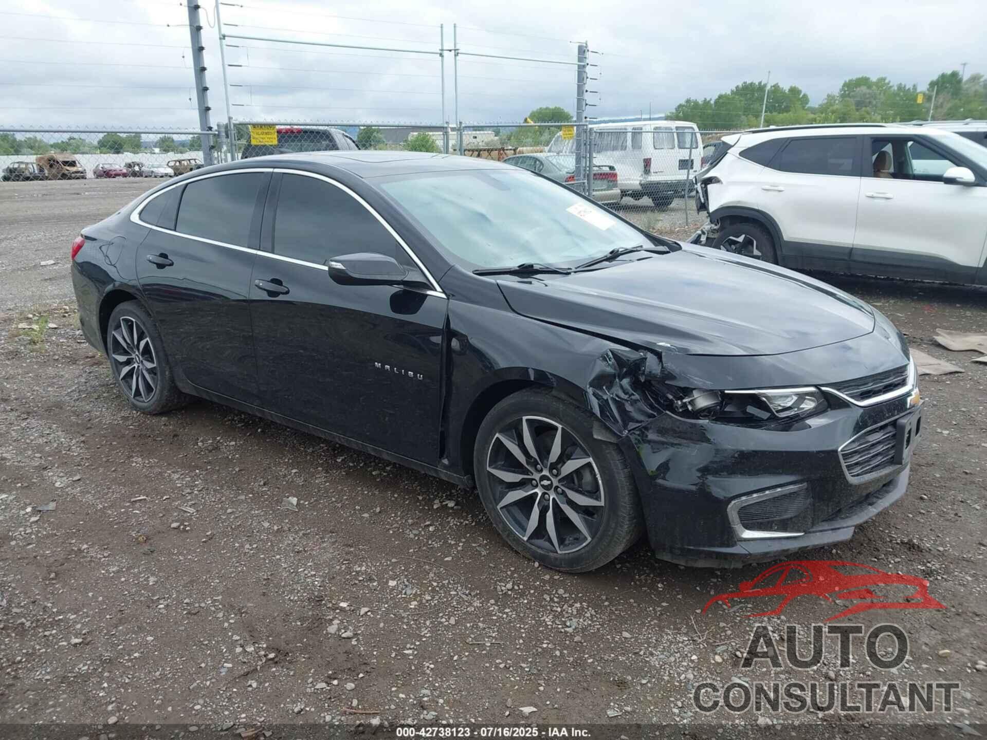 CHEVROLET MALIBU 2018 - 1G1ZD5ST8JF272867