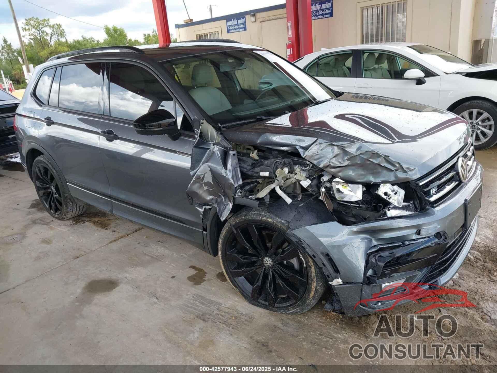 VOLKSWAGEN TIGUAN 2021 - 3VV3B7AX4MM119671