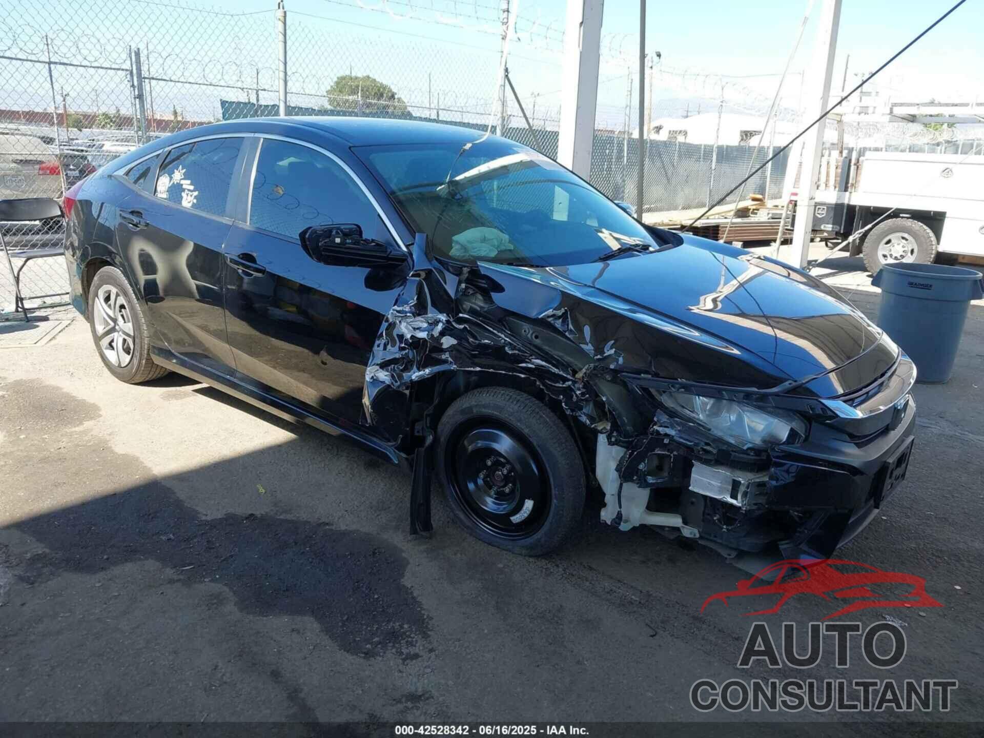 HONDA CIVIC 2018 - 2HGFC2F50JH602251
