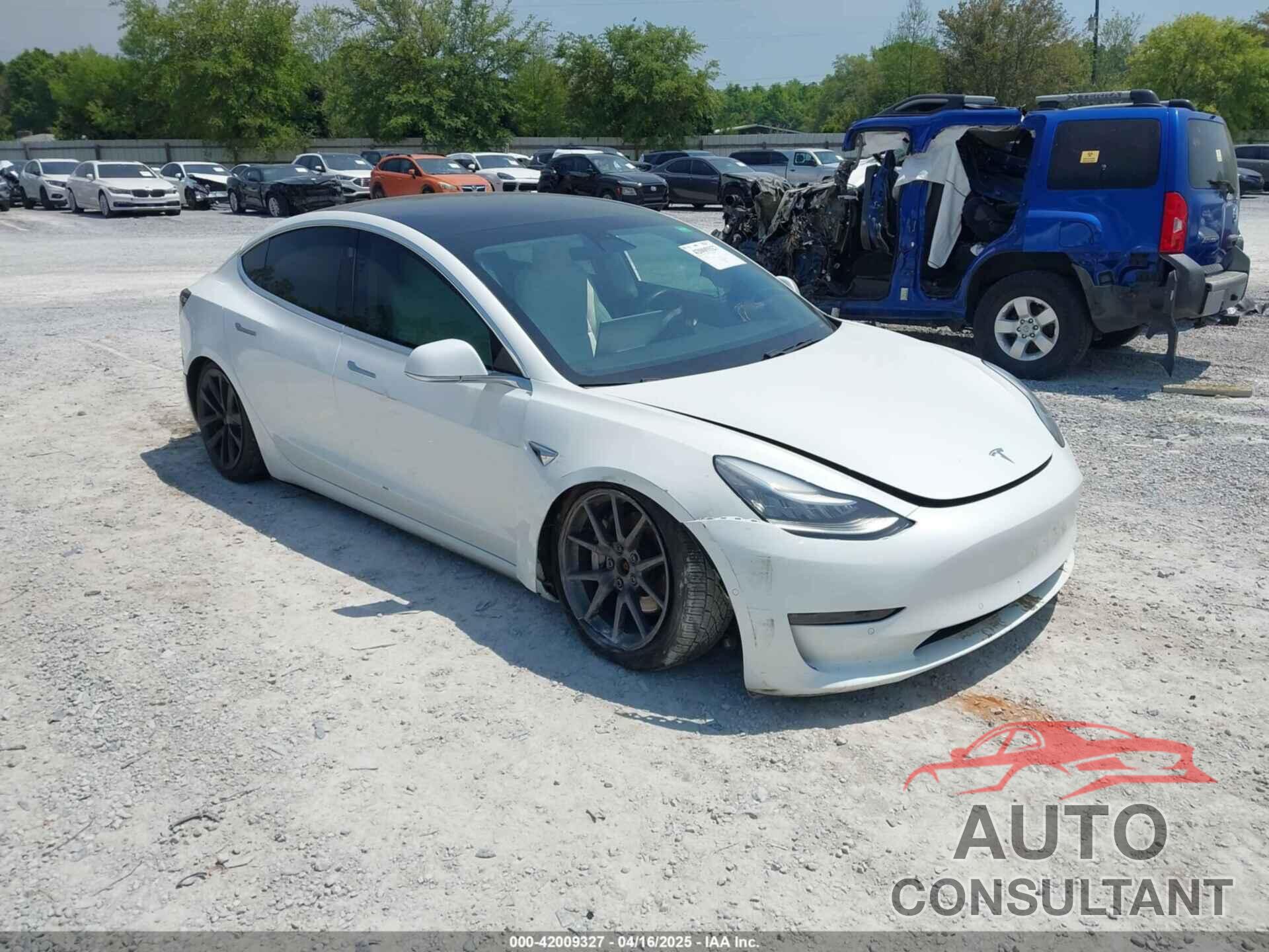 TESLA MODEL 3 2019 - 5YJ3E1EB4KF494432