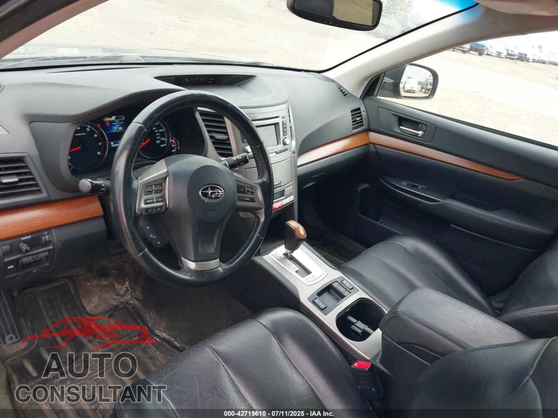 SUBARU OUTBACK 2014 - 4S4BRBLC4E3212322