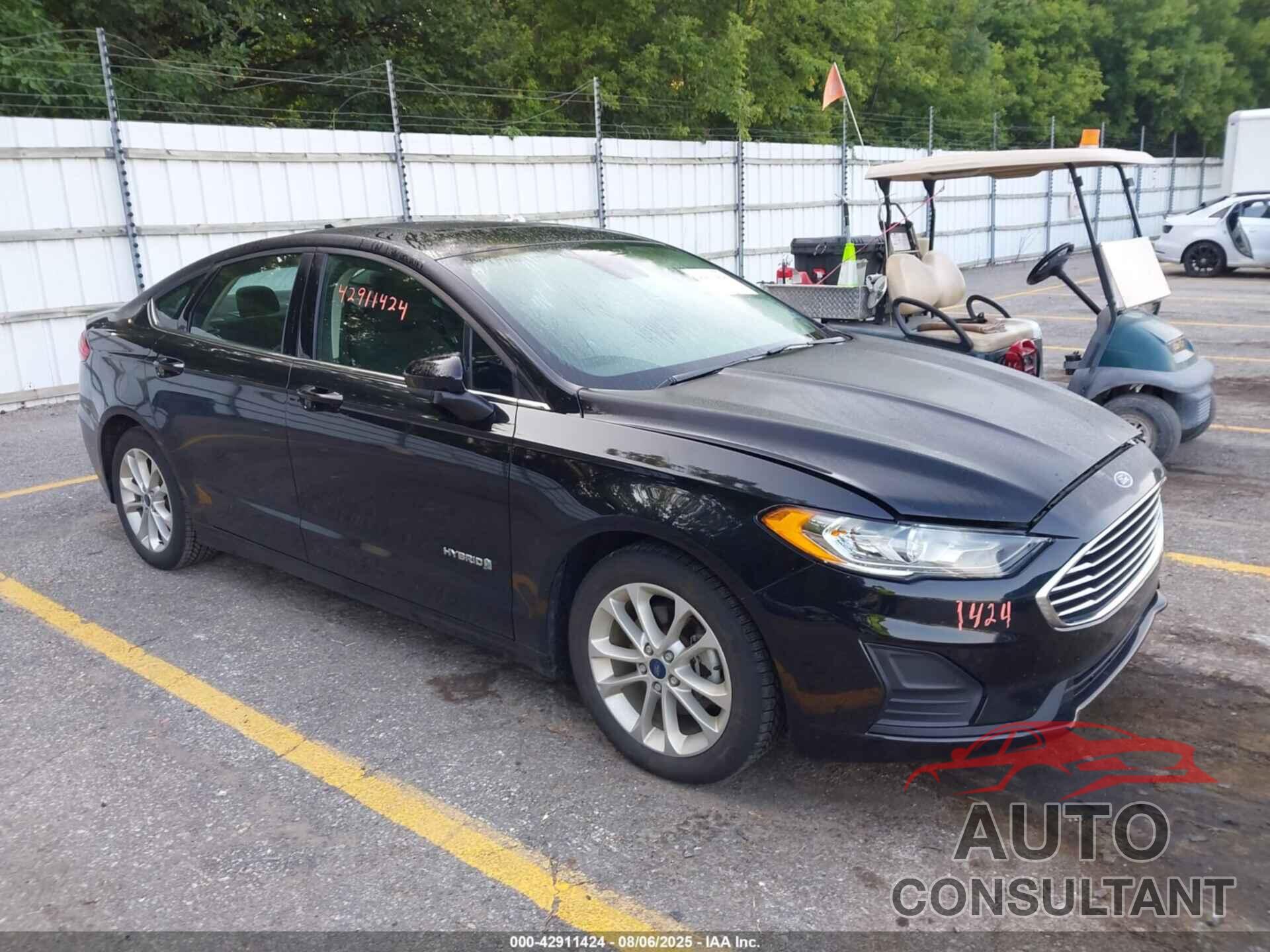 FORD FUSION HYBRID 2019 - 3FA6P0LU9KR169561
