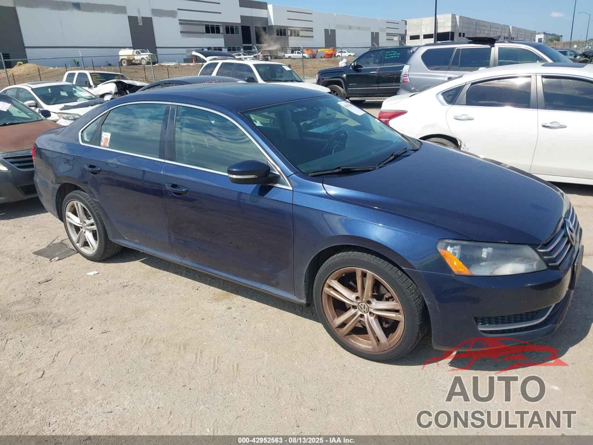 VOLKSWAGEN PASSAT 2014 - 1VWBH7A36EC002681