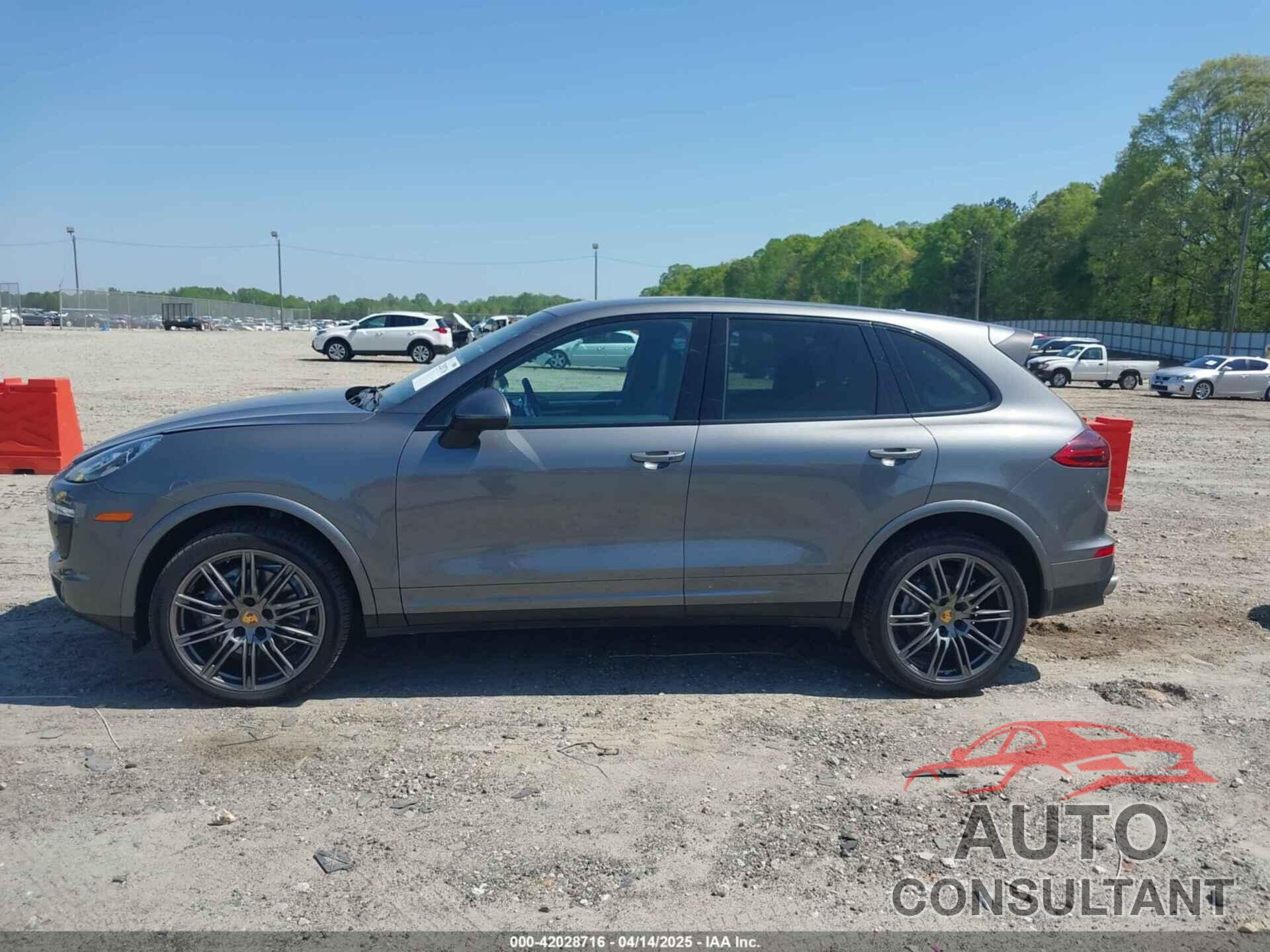 PORSCHE CAYENNE 2018 - WP1AB2A21JLA60264