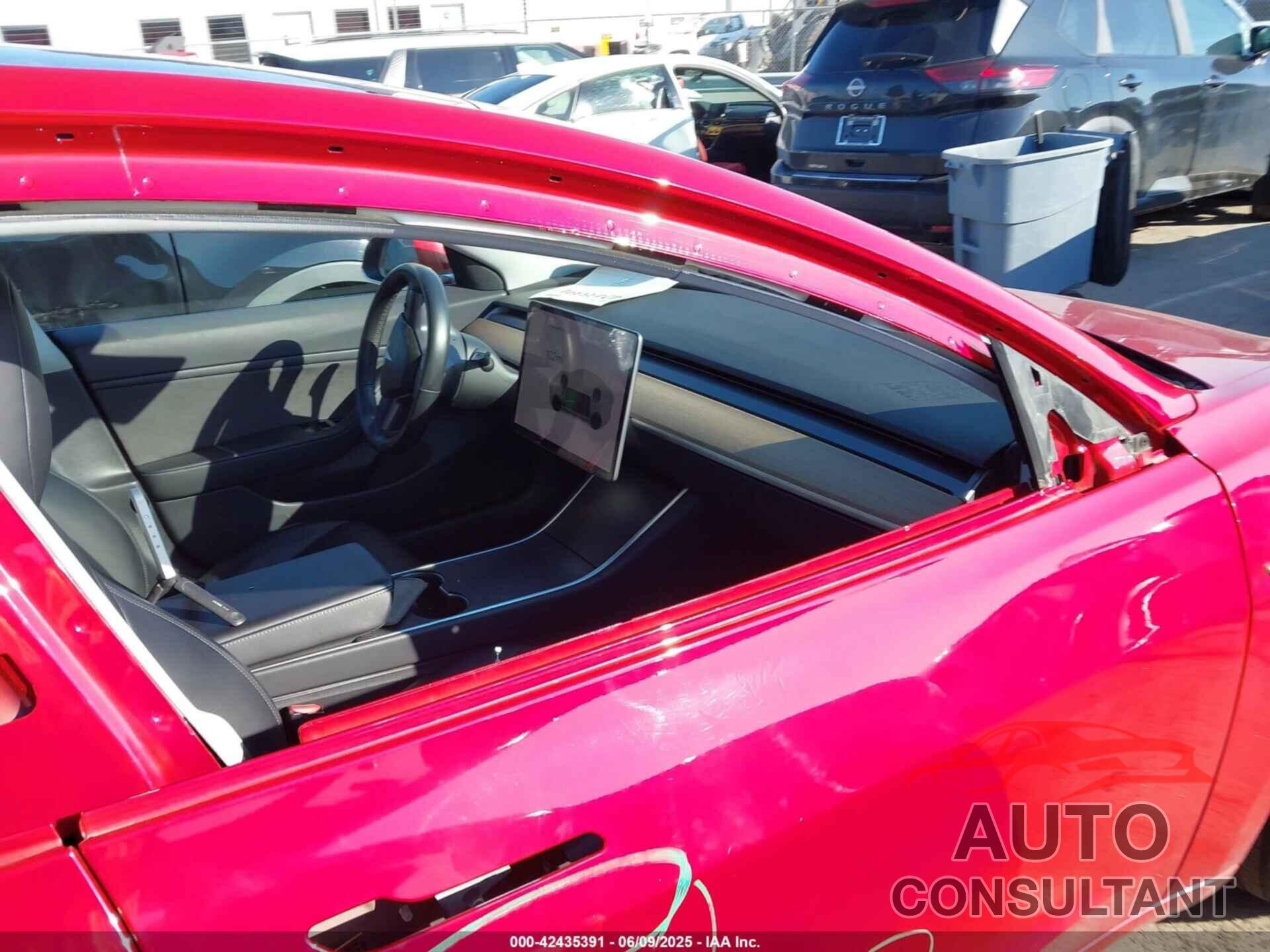 TESLA MODEL 3 2018 - 5YJ3E1EA5JF037831