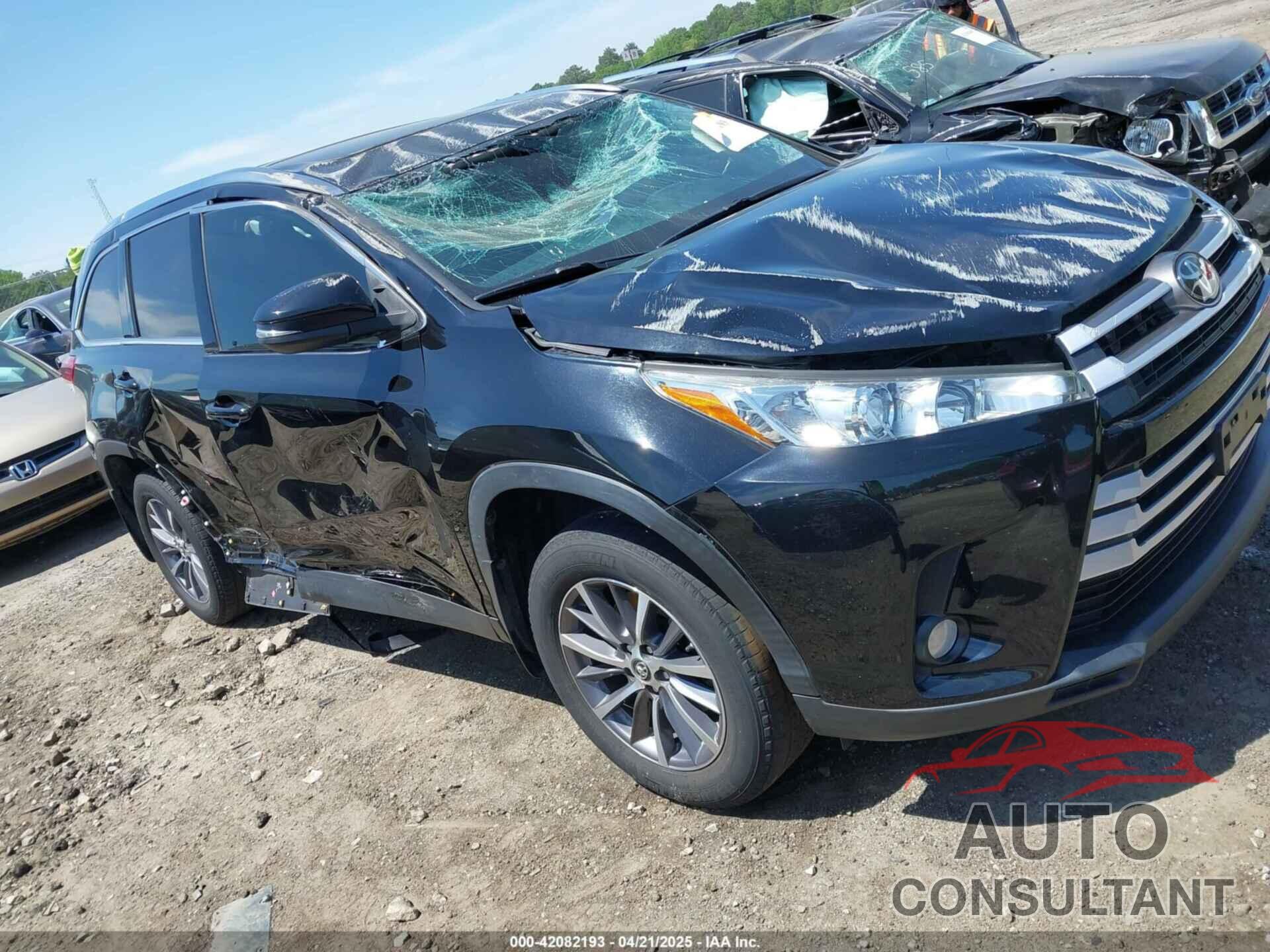 TOYOTA HIGHLANDER 2019 - 5TDJZRFH8KS585552