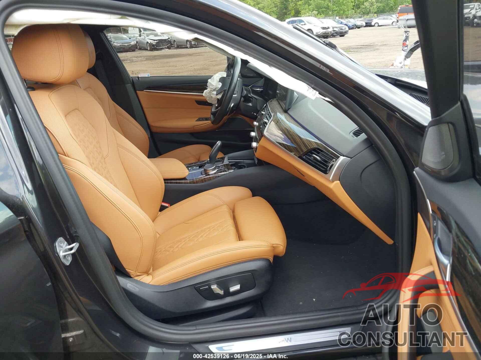 BMW 5 SERIES 2023 - WBA13BJ07PCL27152