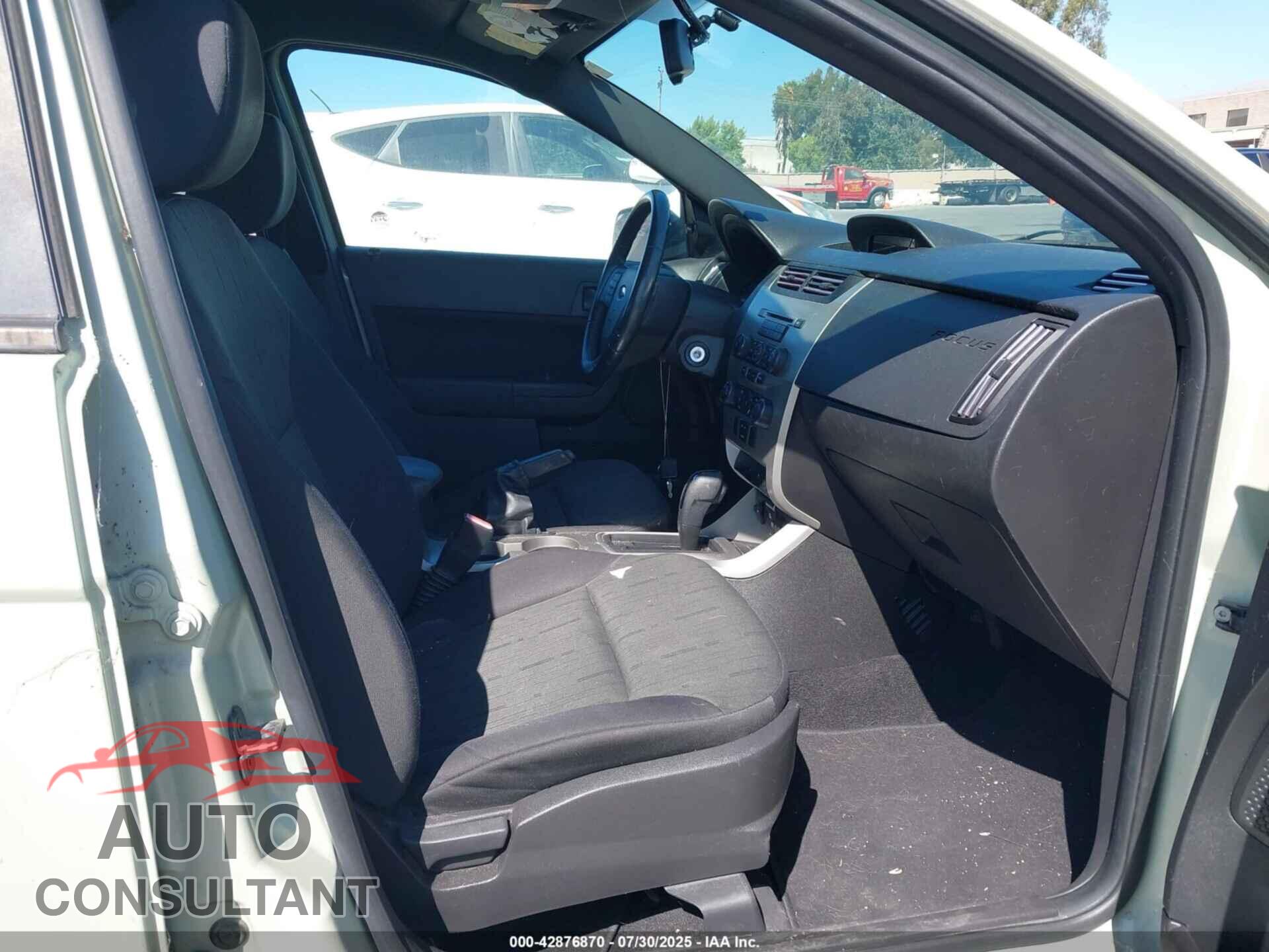 FORD FOCUS 2011 - 1FAHP3FN0BW197969