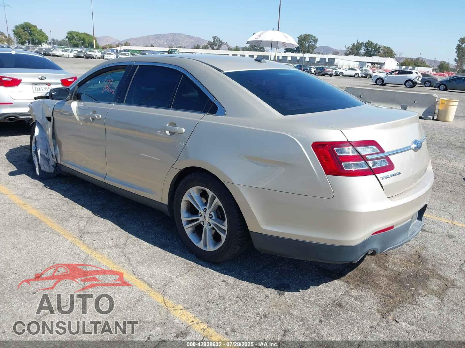 FORD TAURUS 2017 - 1FAHP2D88HG137724