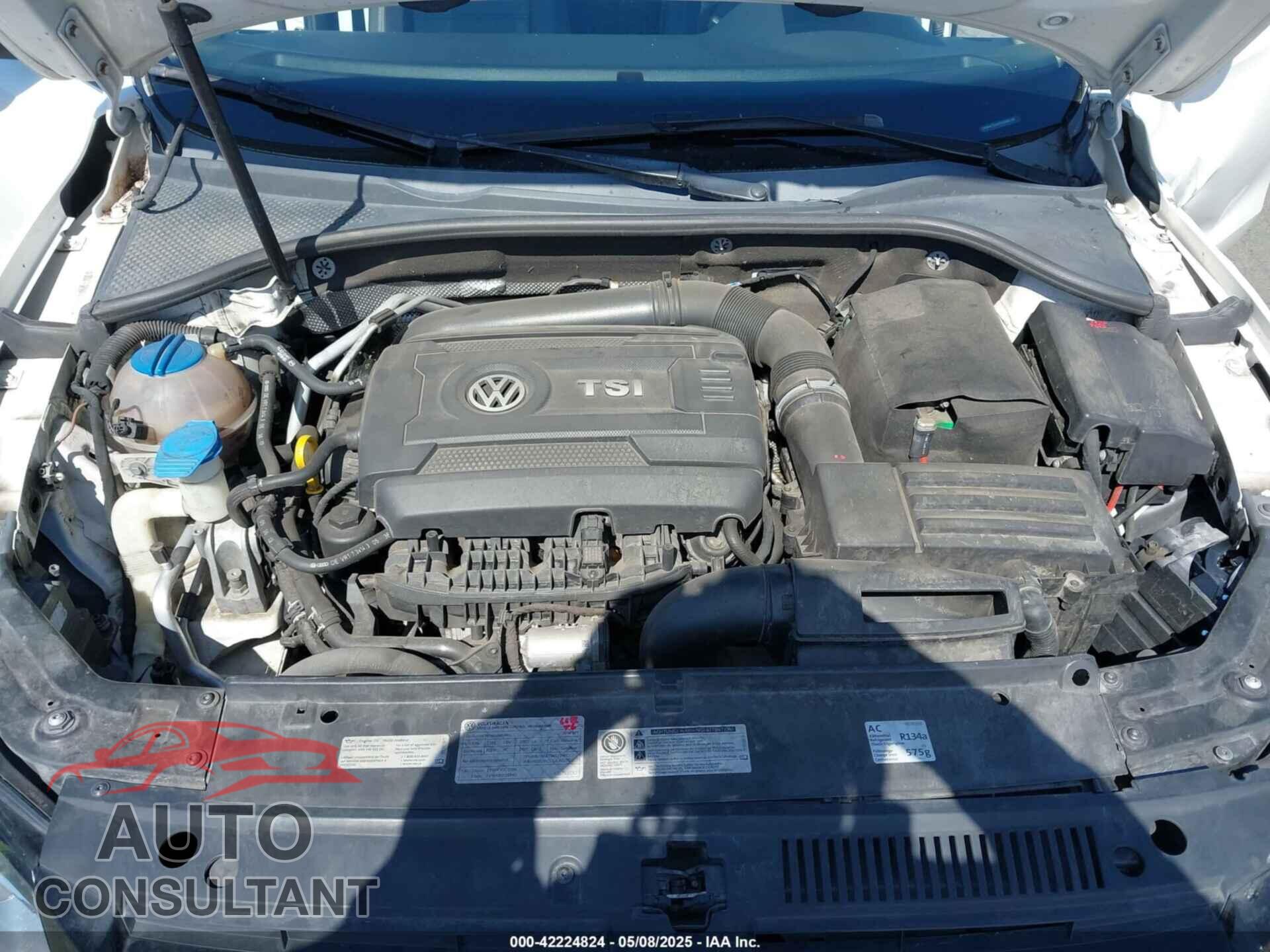VOLKSWAGEN PASSAT 2014 - 1VWAT7A37EC059126