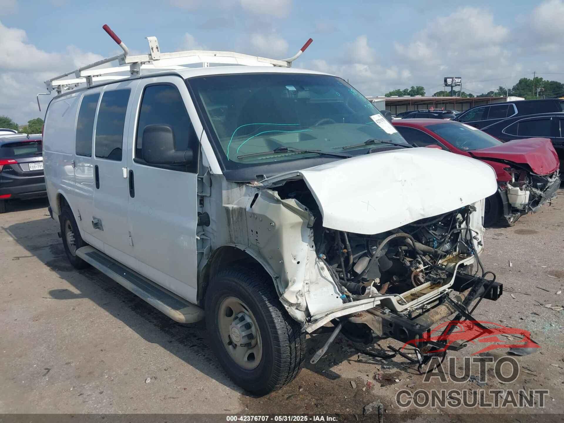 CHEVROLET EXPRESS 2500 2018 - 1GCWGAFG2J1908512