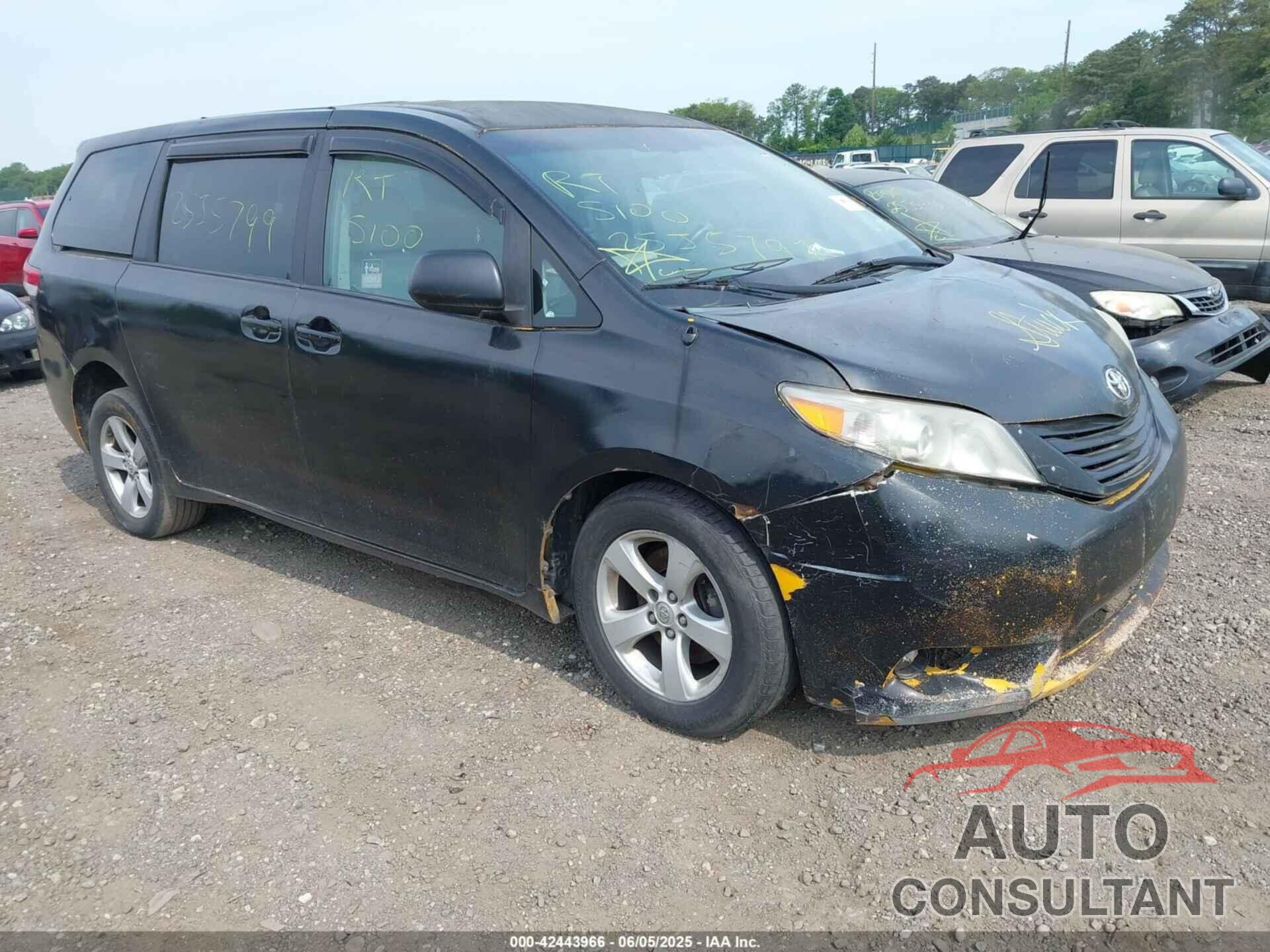 TOYOTA SIENNA 2014 - 5TDZK3DC0ES445088