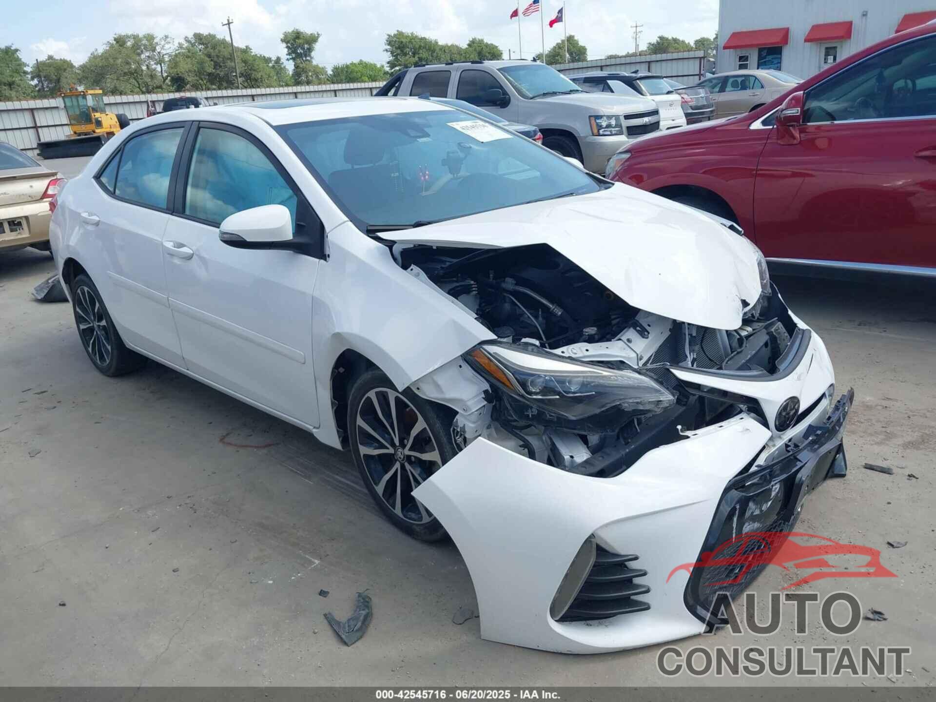 TOYOTA COROLLA 2018 - 2T1BURHE0JC047313