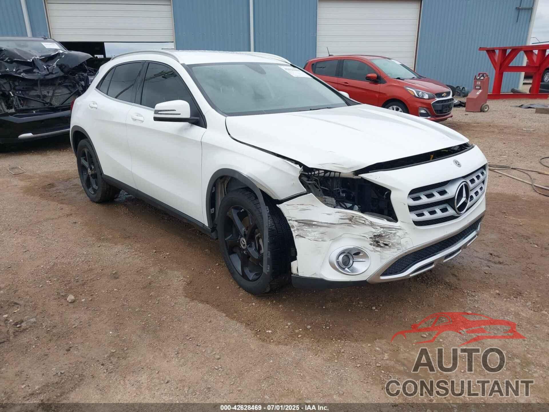 MERCEDES-BENZ GLA 250 2019 - WDCTG4EB9KU006802