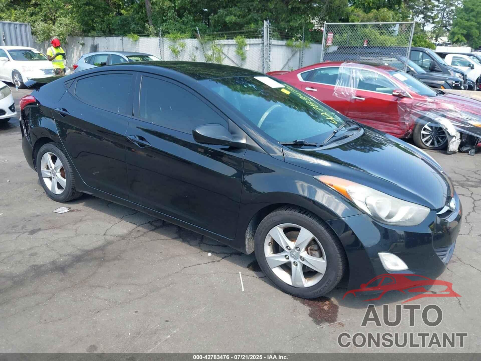 HYUNDAI ELANTRA 2013 - 5NPDH4AE9DH258523