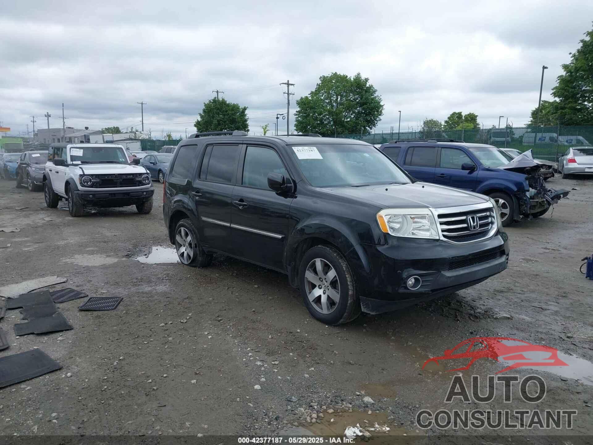 HONDA PILOT 2013 - 5FNYF4H93DB053570