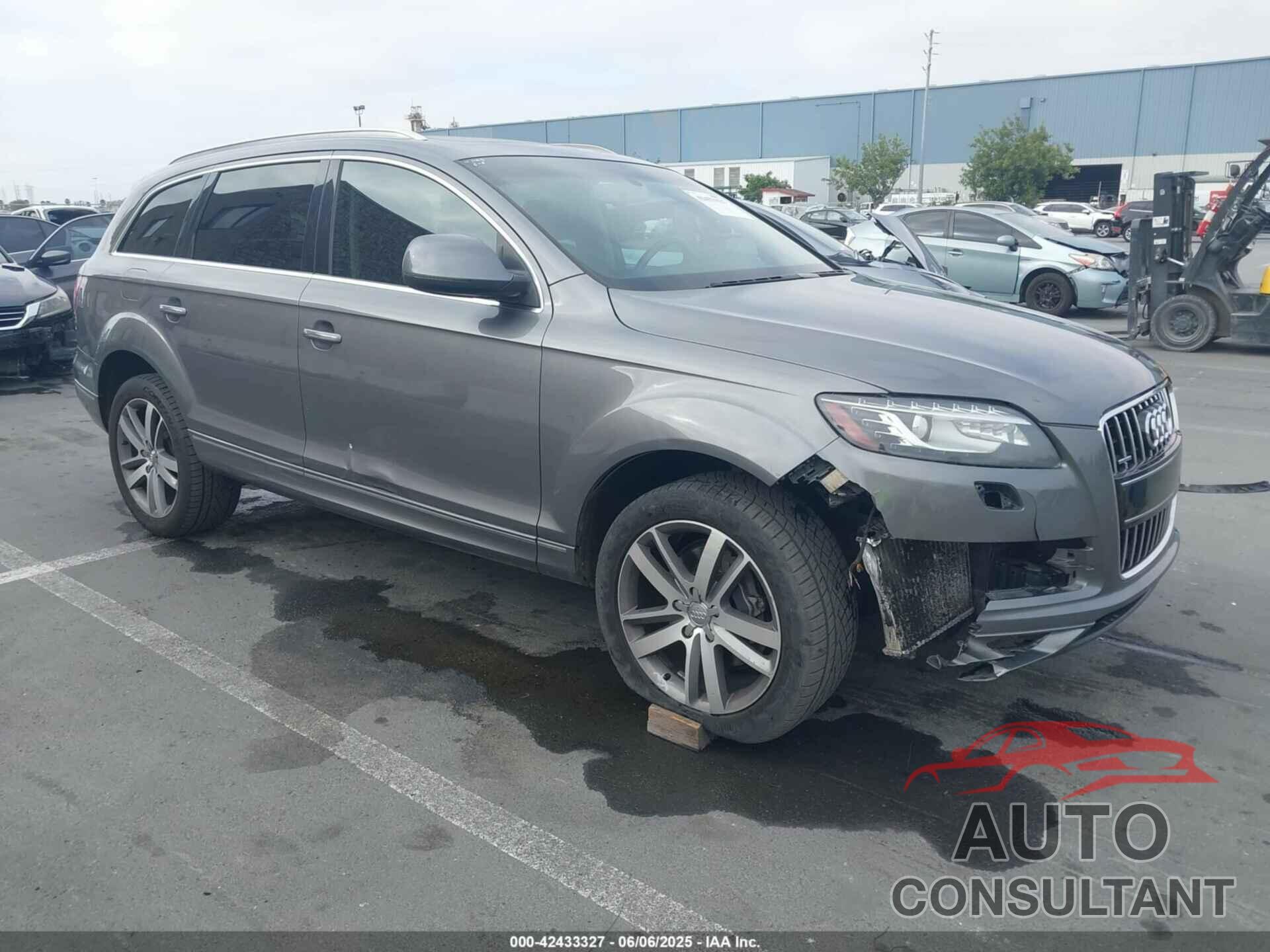 AUDI Q7 2013 - WA1LMAFE7DD007868