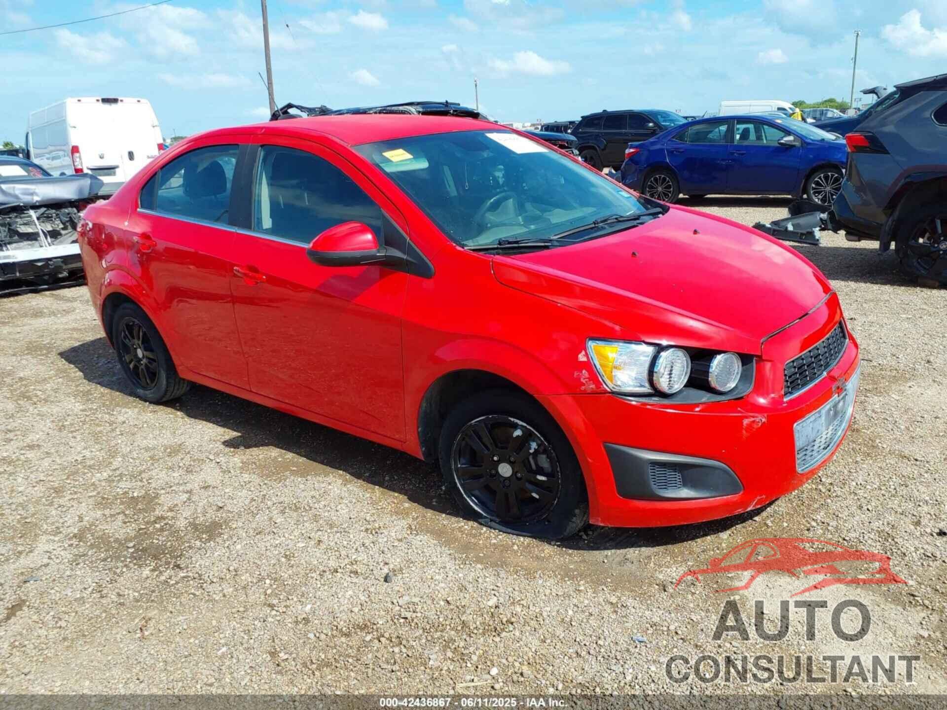 CHEVROLET SONIC 2016 - 1G1JC5SH1G4174327
