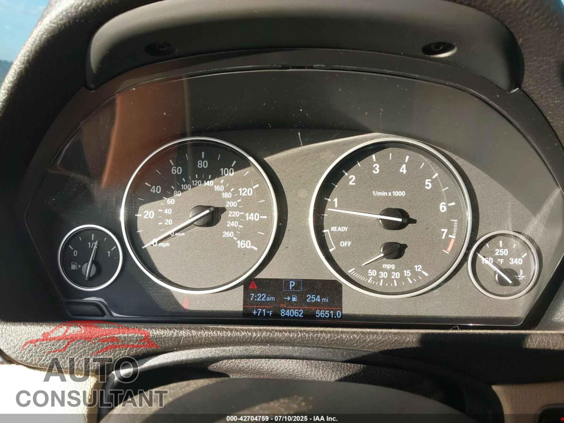 BMW 320I 2015 - WBA3B1C57FP831772