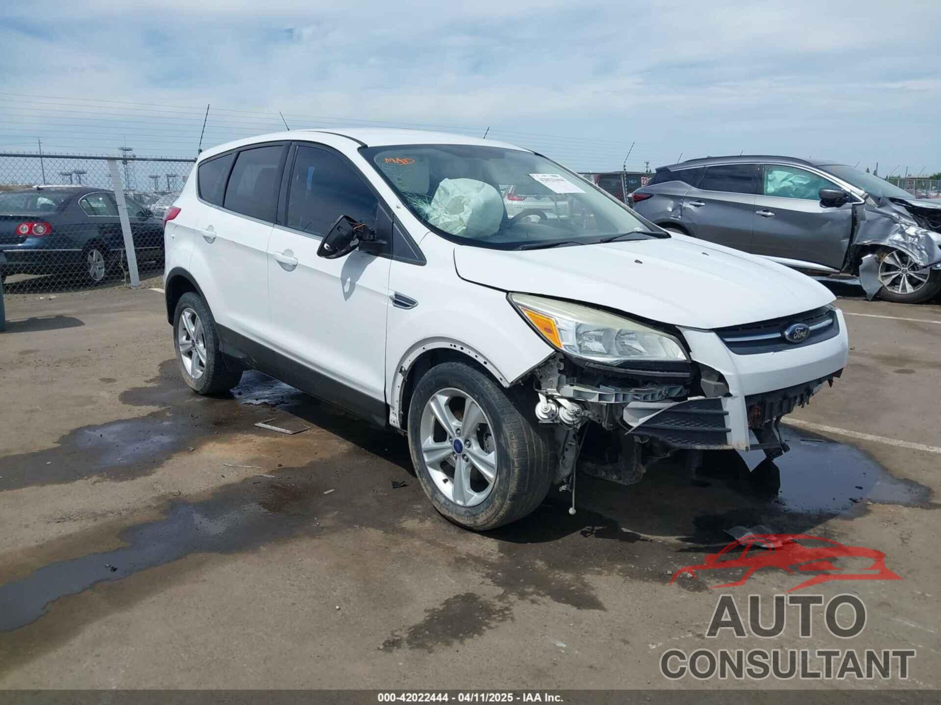 FORD ESCAPE 2014 - 1FMCU0GX7EUC85585