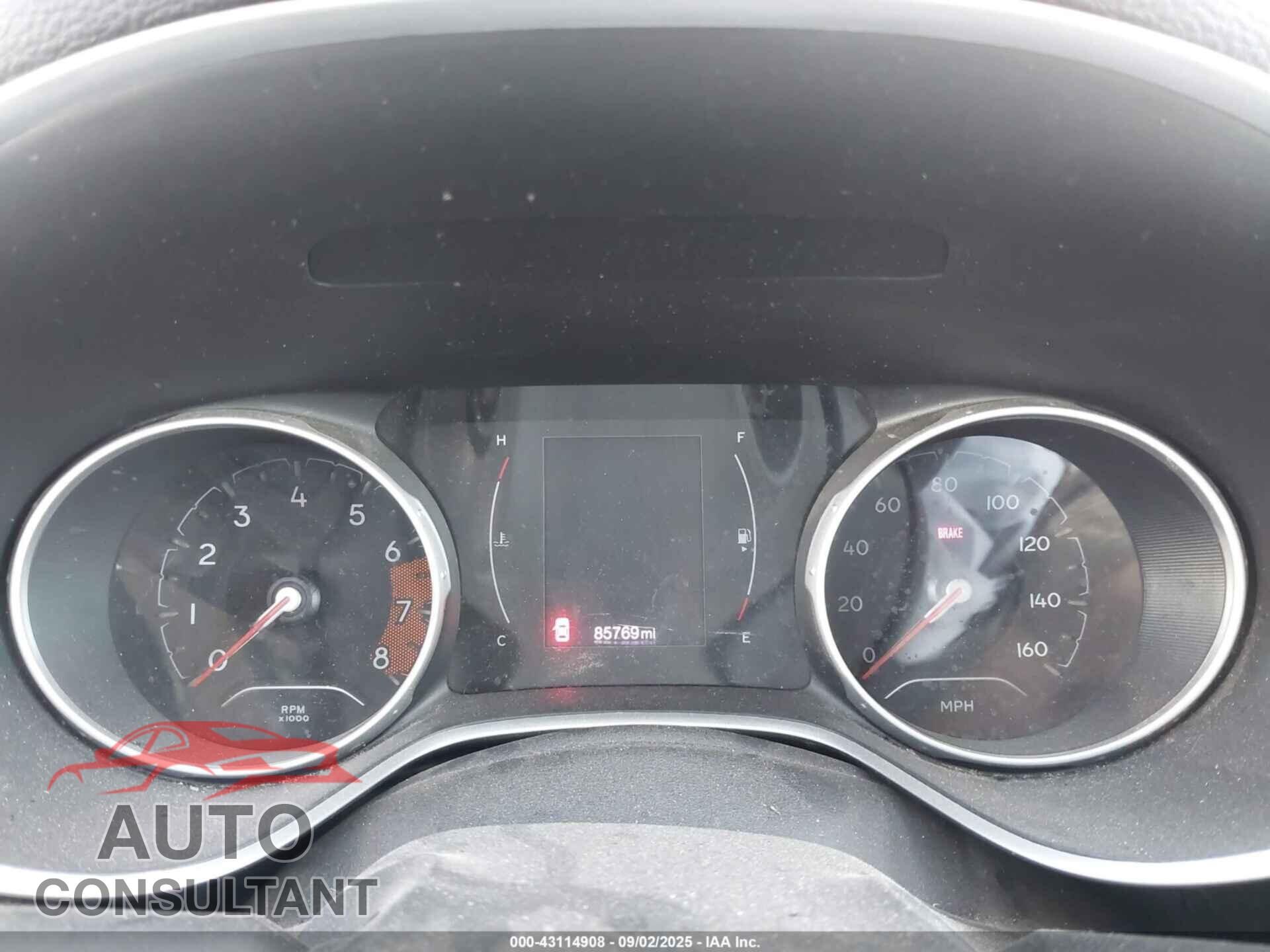 JEEP COMPASS 2018 - 3C4NJCAB2JT106961