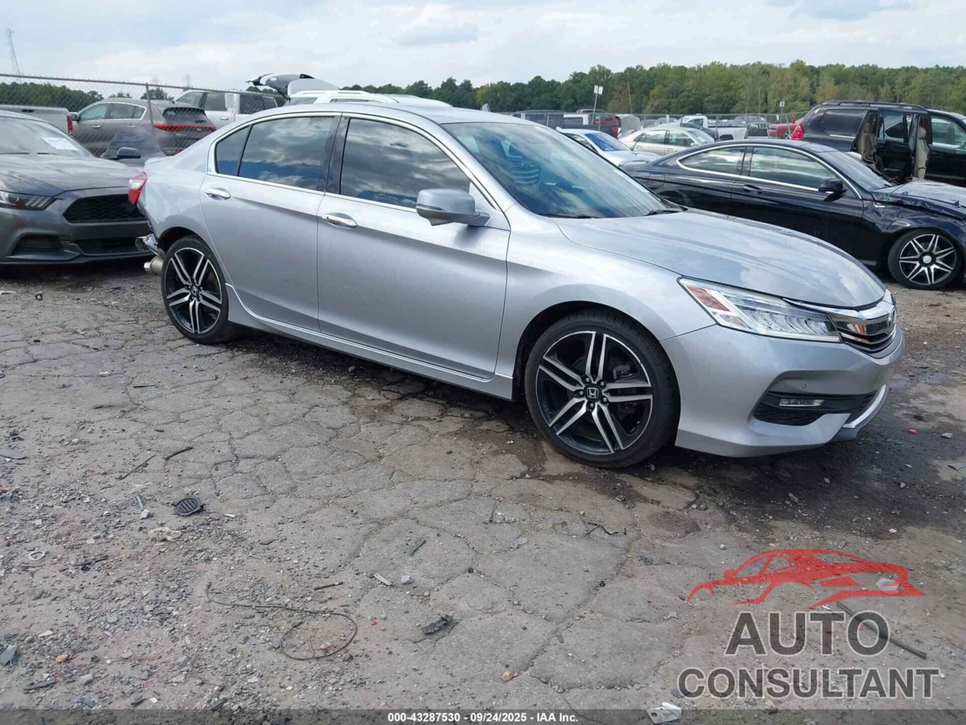 HONDA ACCORD 2017 - 1HGCR3F98HA015279
