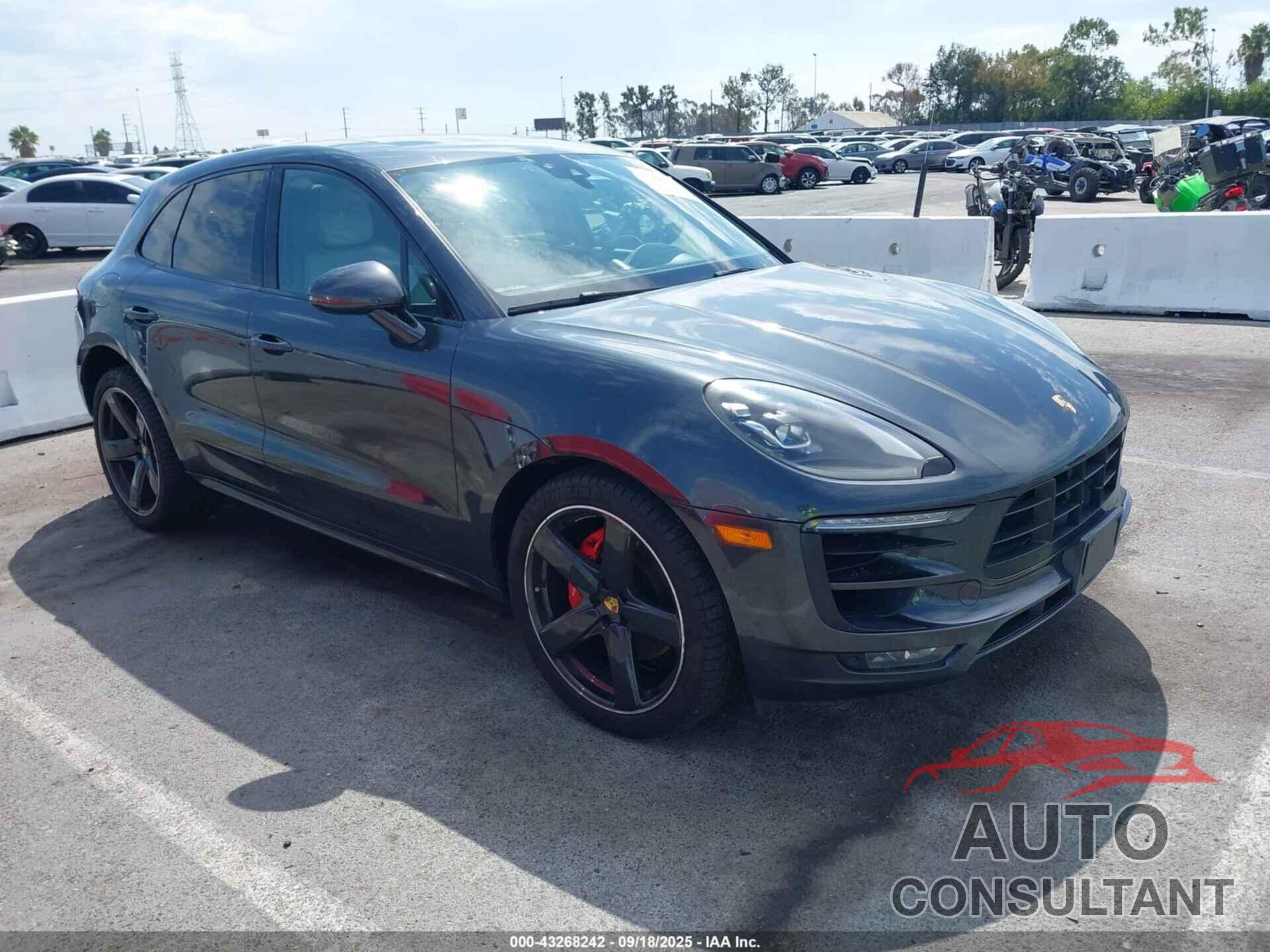 PORSCHE MACAN 2017 - WP1AG2A51HLB51007