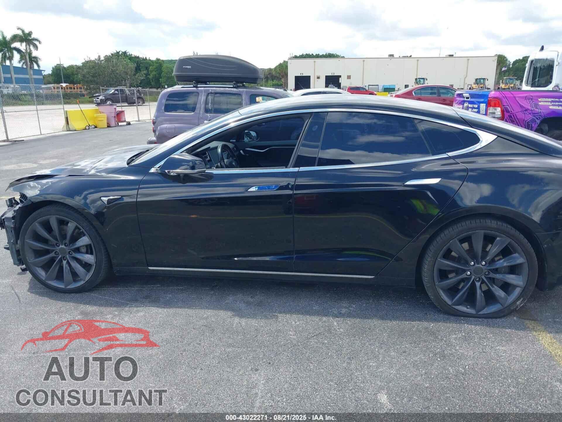 TESLA MODEL S 2016 - 5YJSA1E14GF174663