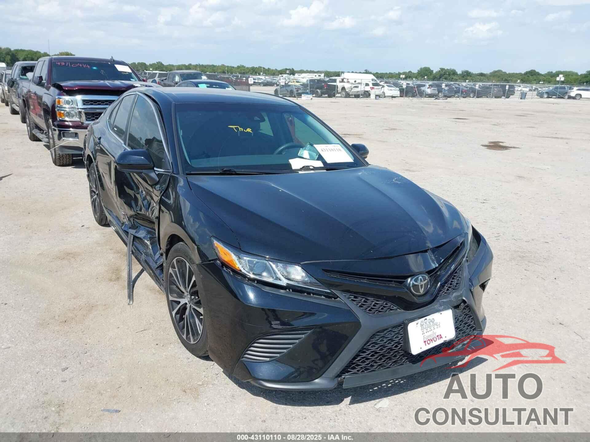 TOYOTA CAMRY 2018 - 4T1B11HK9JU660707
