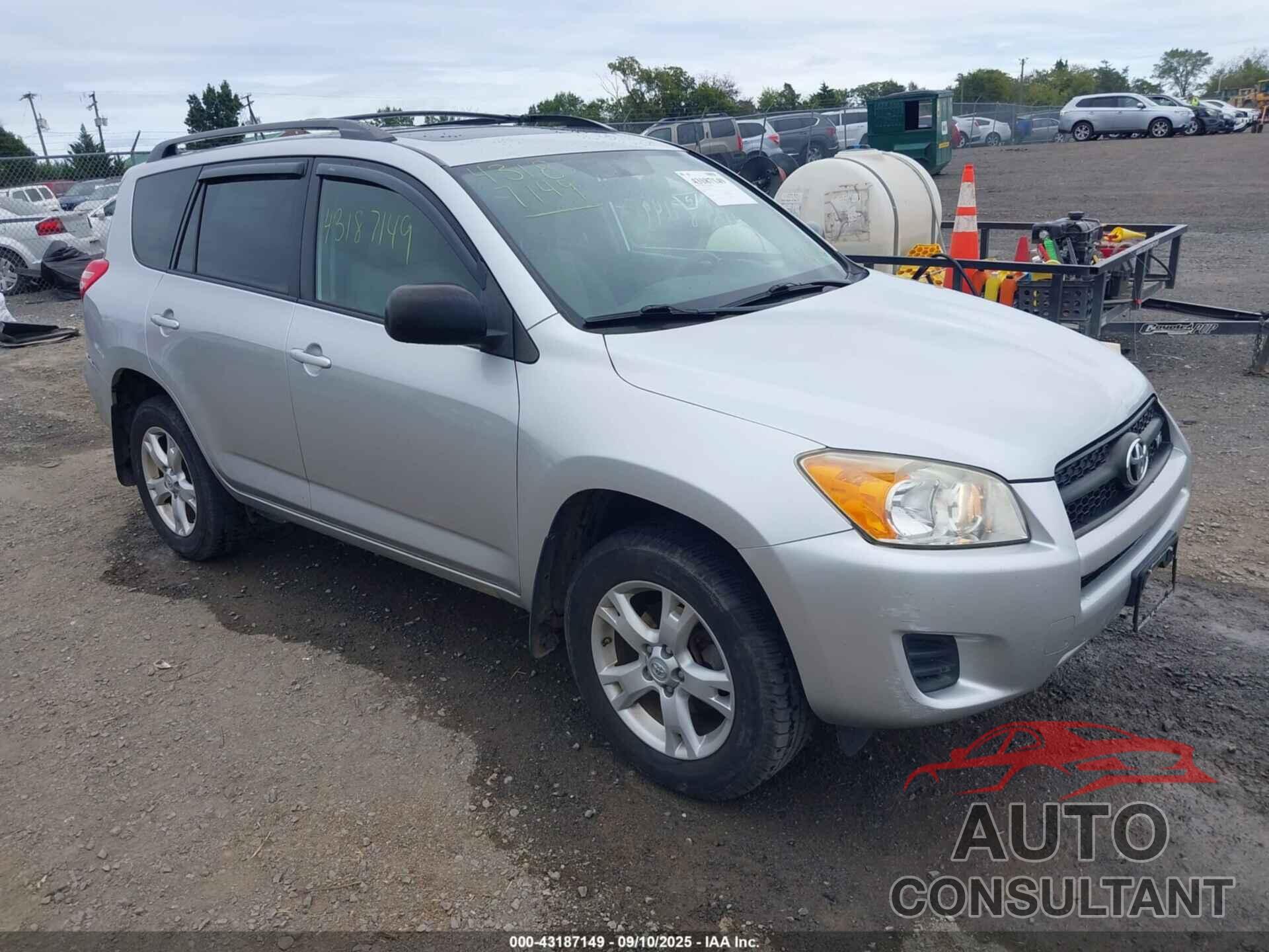 TOYOTA RAV4 2011 - JTMBK4DV9B5104024