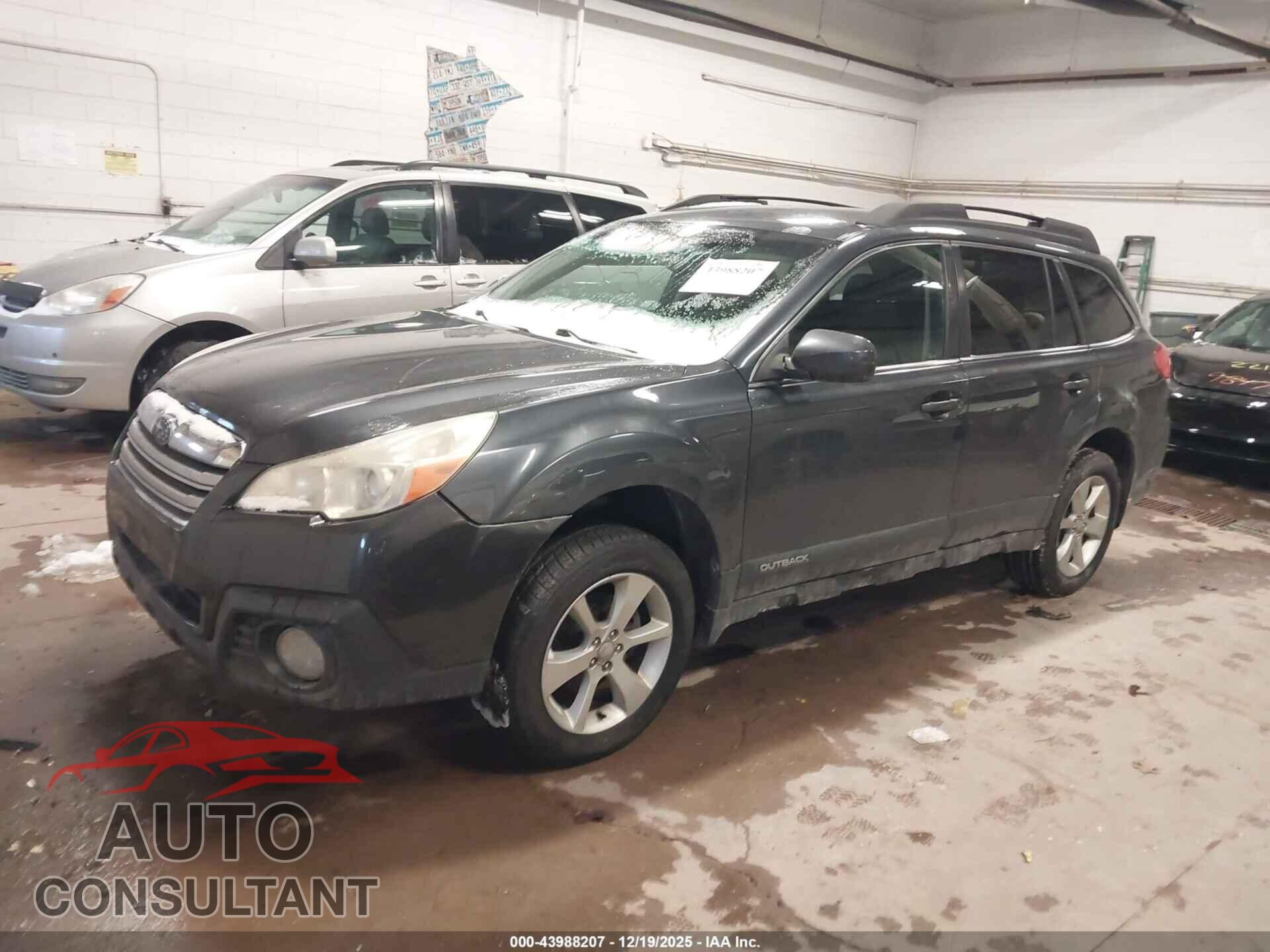 SUBARU OUTBACK 2013 - 4S4BRBCC4D3207667