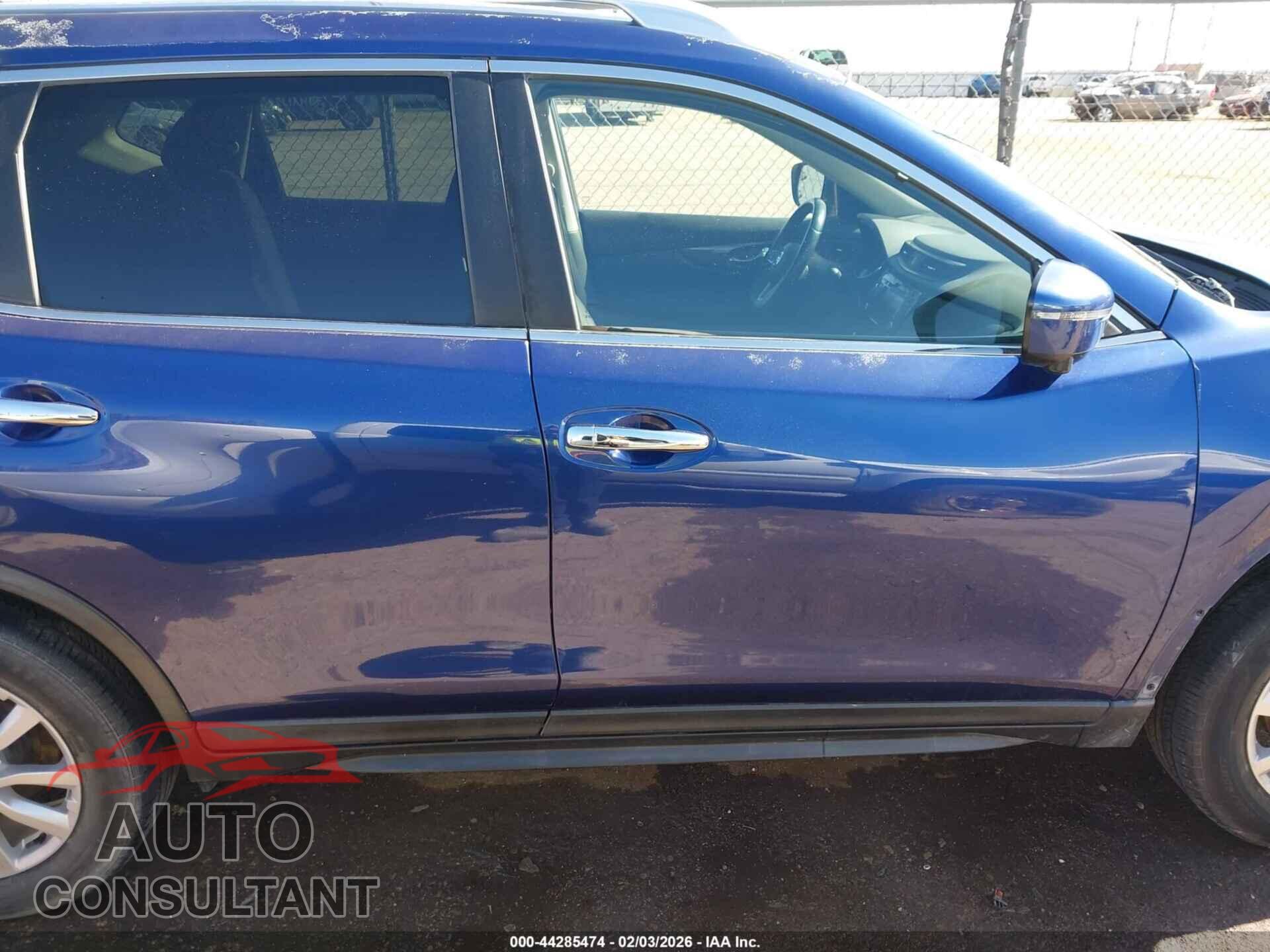 NISSAN ROGUE 2018 - KNMAT2MT2JP595437