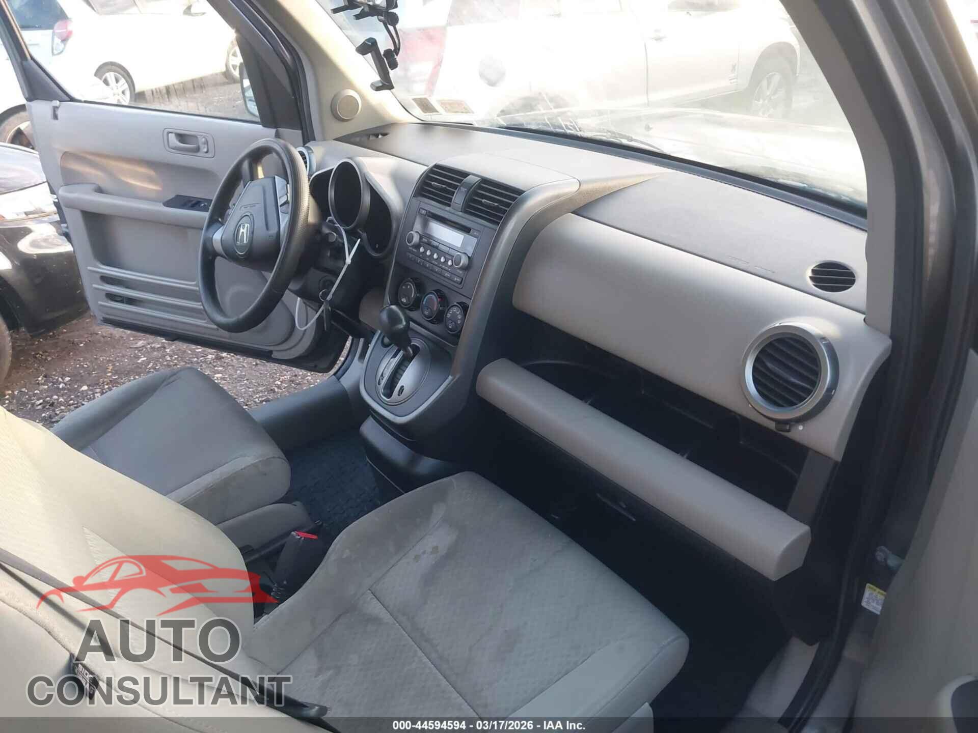 HONDA ELEMENT 2011 - 5J6YH2H70BL002755